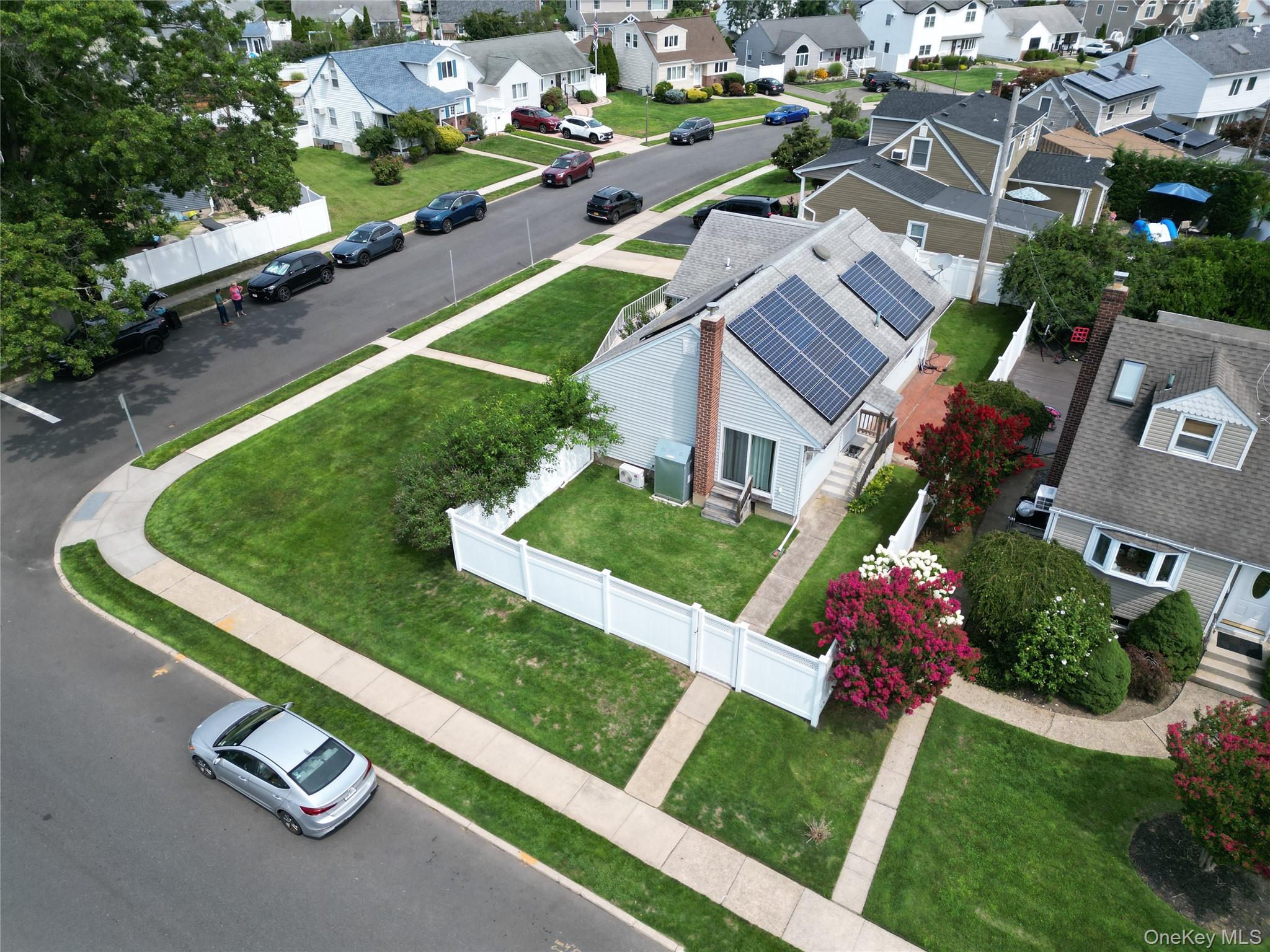 23rd image of 2810 Charles Rd, Hempstead, NY 11793 | MLS# 1036672