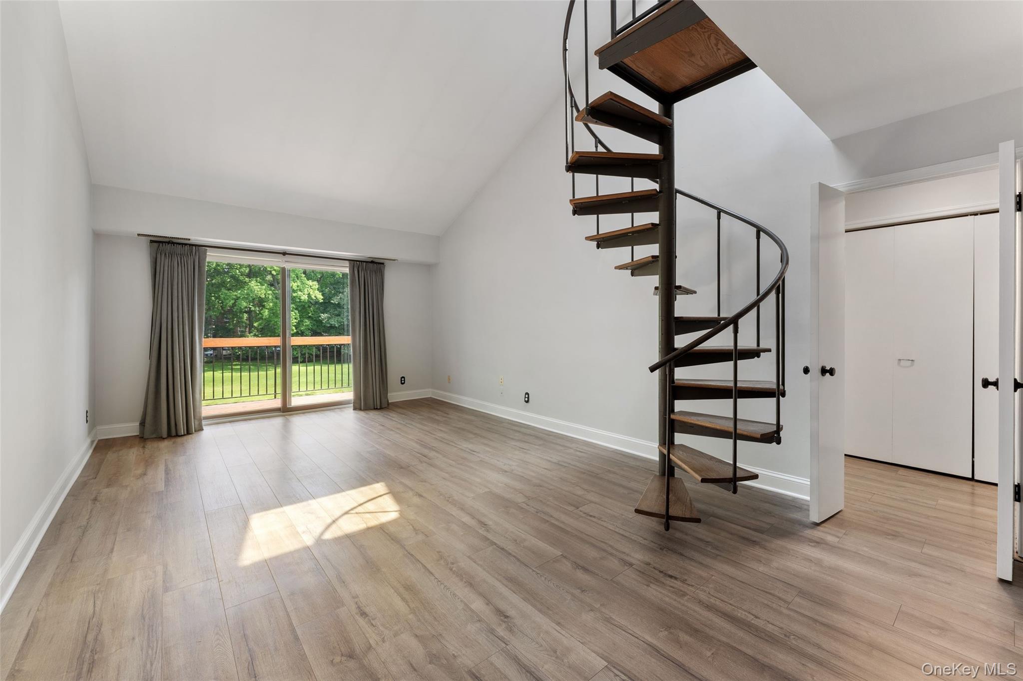 4th image of 18 Bronxville Glen Dr #3-12, Yonkers, NY 10708 | MLS# 1036675