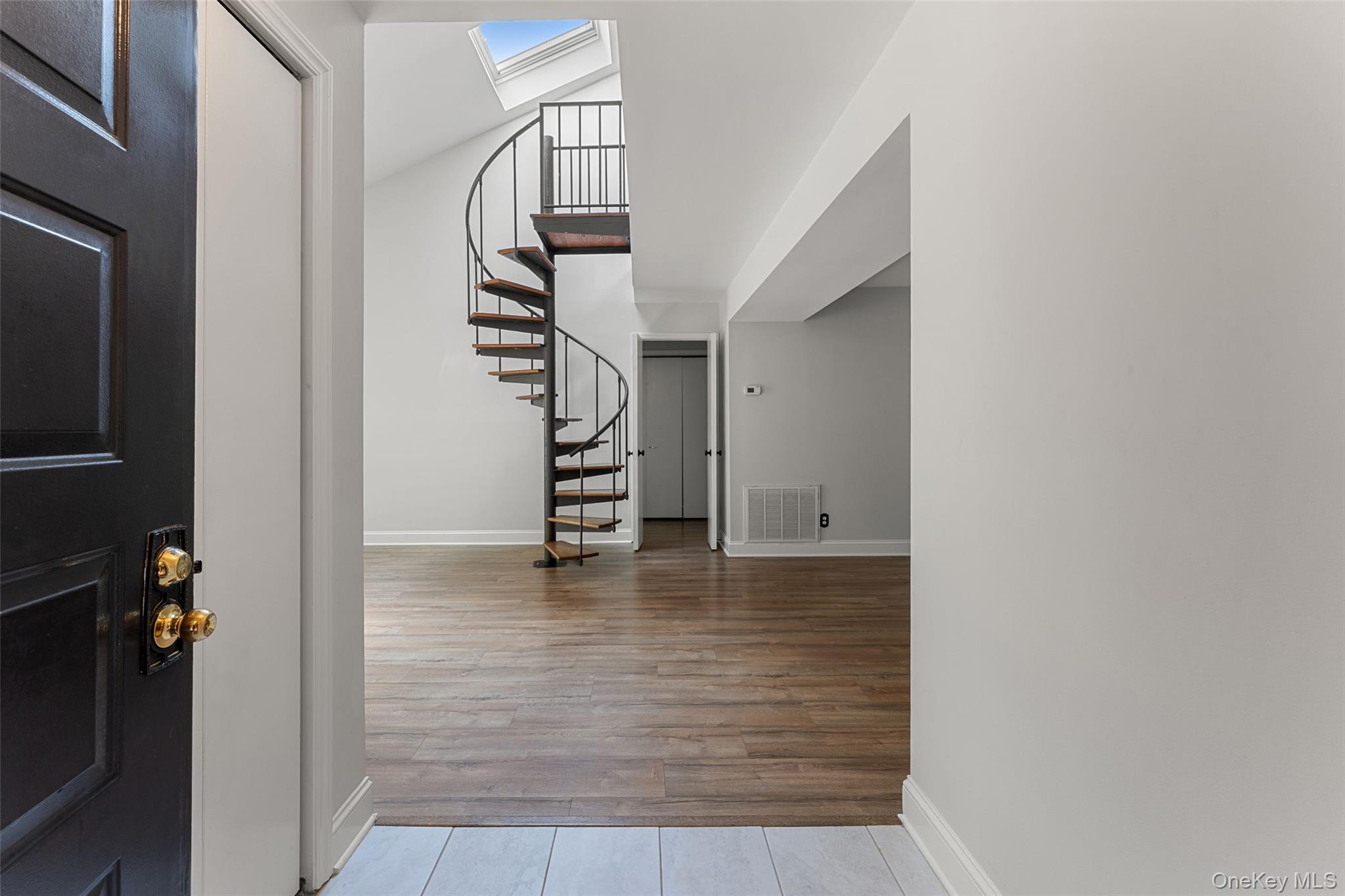 2nd image of 18 Bronxville Glen Dr #3-12, Yonkers, NY 10708 | MLS# 1036675