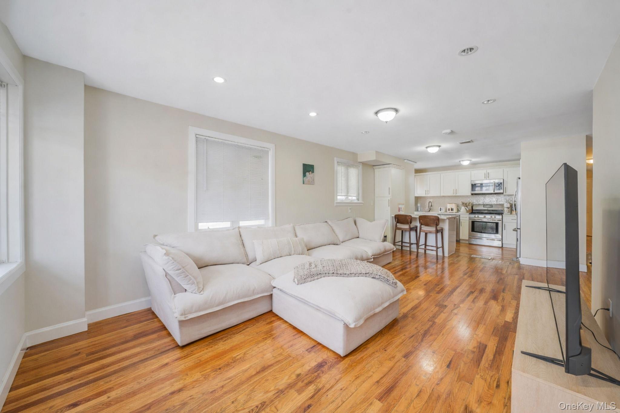 2nd image of 2858 Sampson Ave, New York, NY 10465 | MLS# 1036723