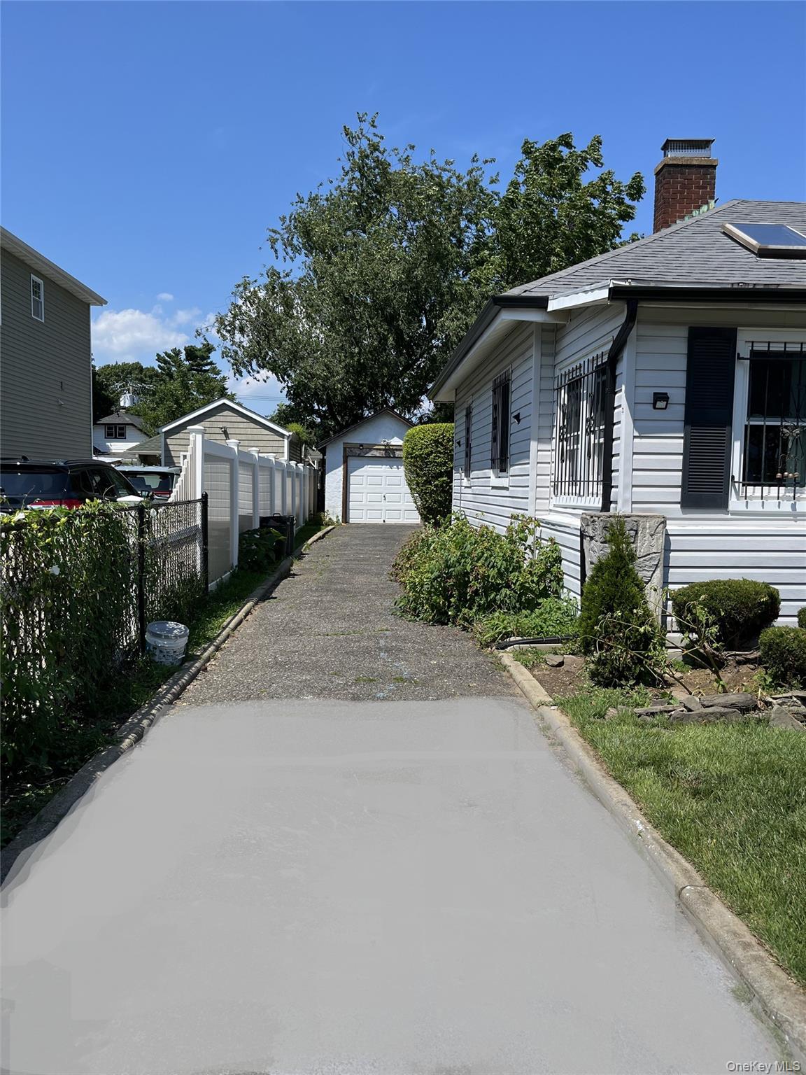 3rd image of 137 E Roosevelt Ave, Hempstead, NY 11575 | MLS# 1036743