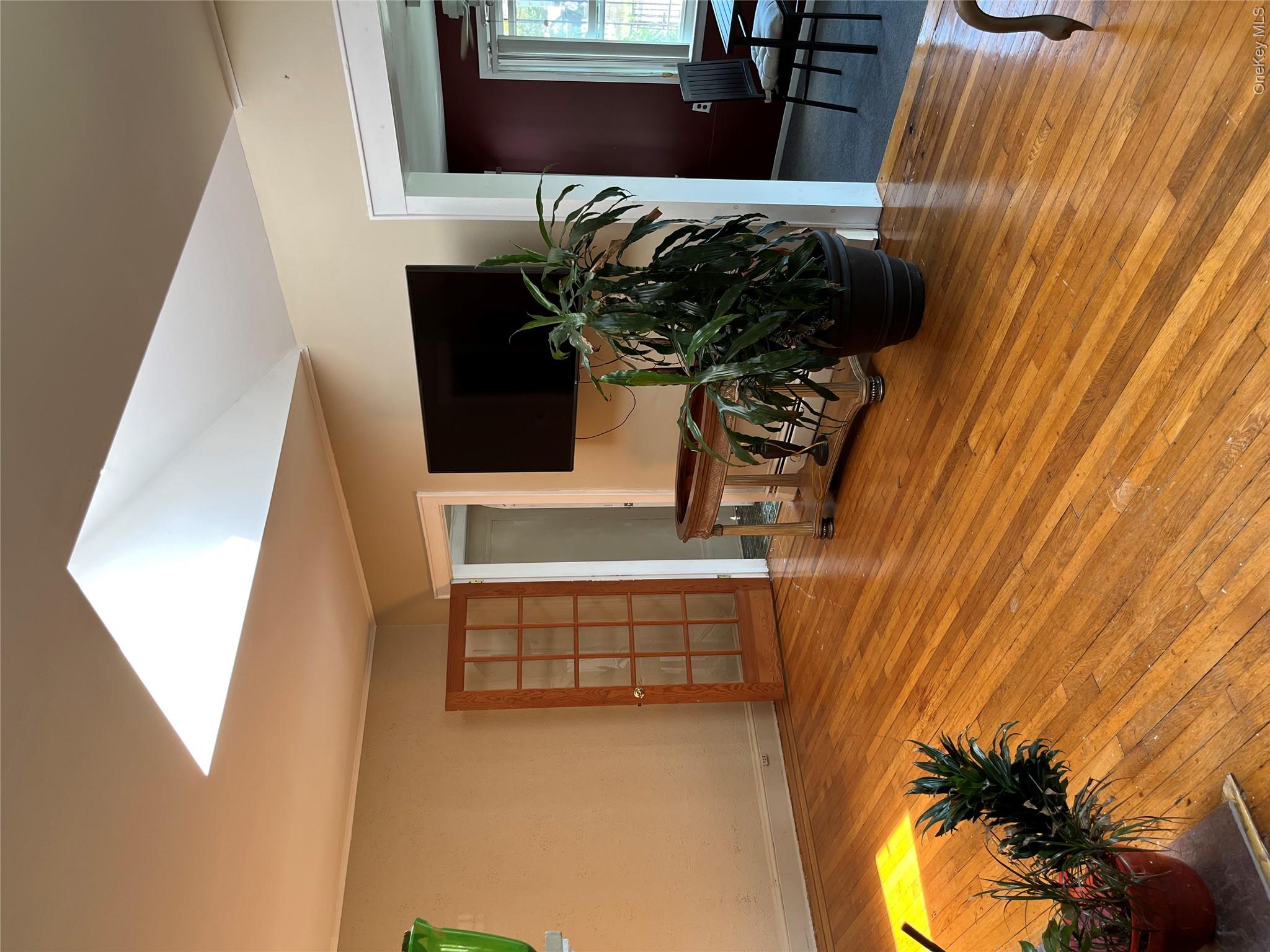 5th image of 137 E Roosevelt Ave, Hempstead, NY 11575 | MLS# 1036743