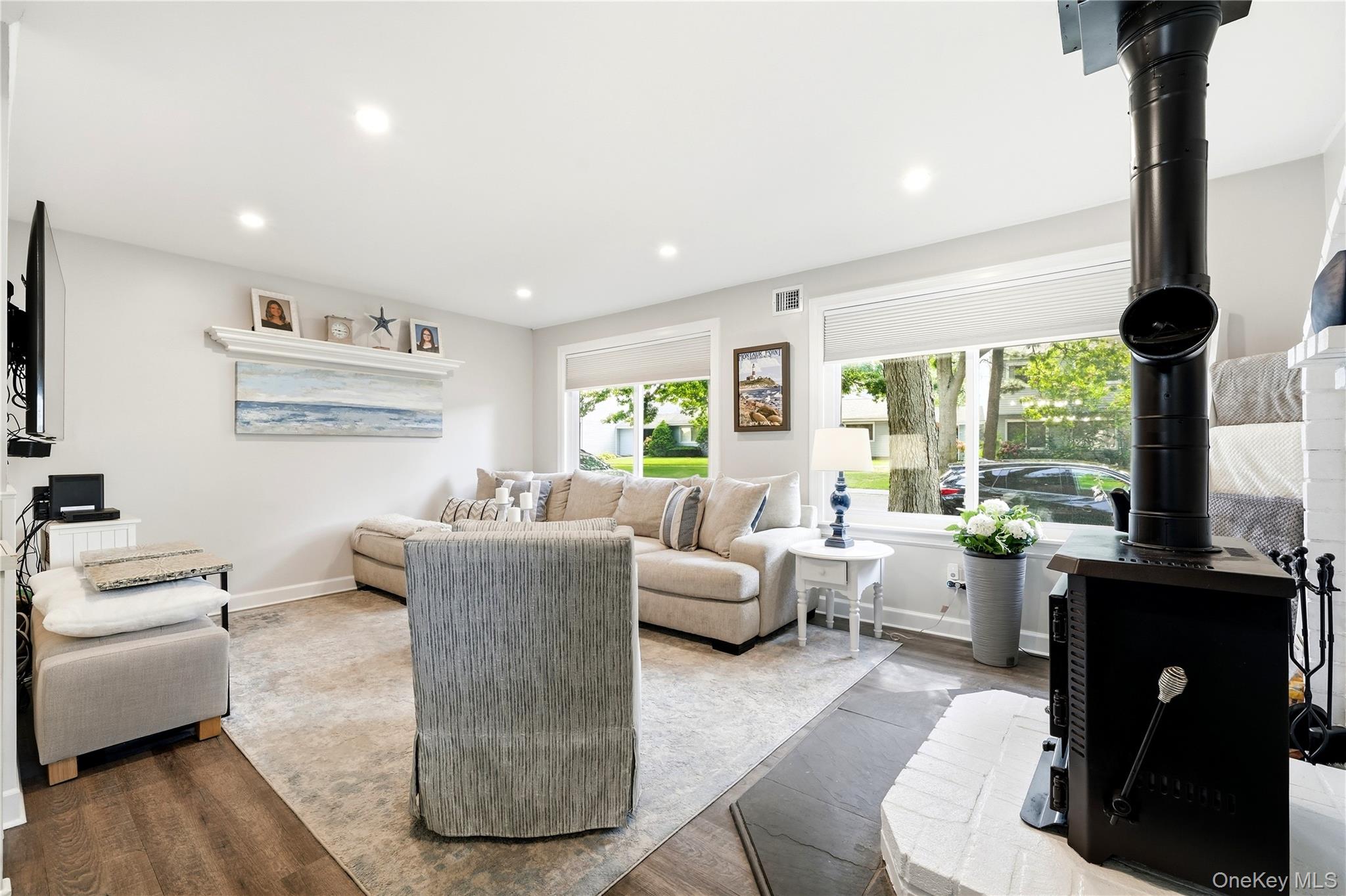 5th image of 215 Springmeadow Dr #B, Islip, NY 11741 | MLS# 1036745