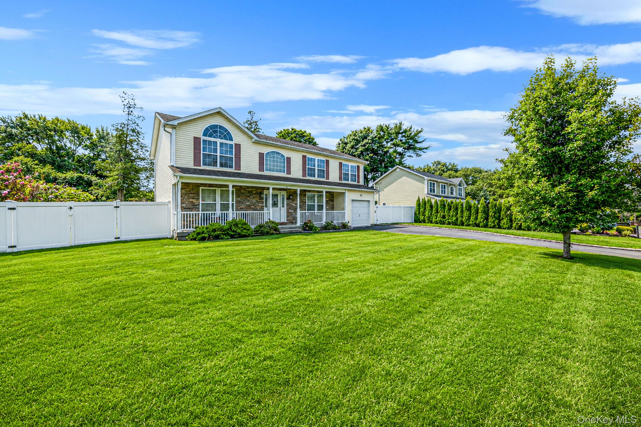 3rd image of 12 Nostrand Ave, Islip, NY 11717 | MLS# 1036748