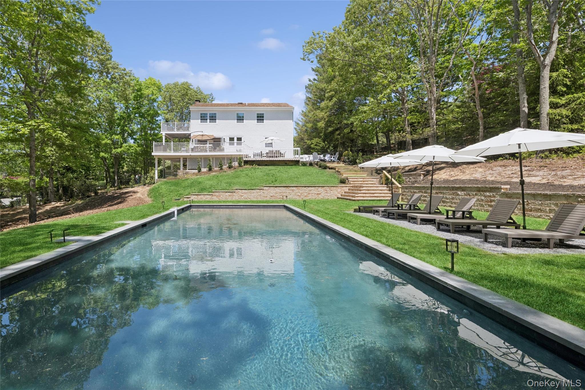 35th image of 4 Trail Ct, Southampton, NY 11976 | MLS# 1036793