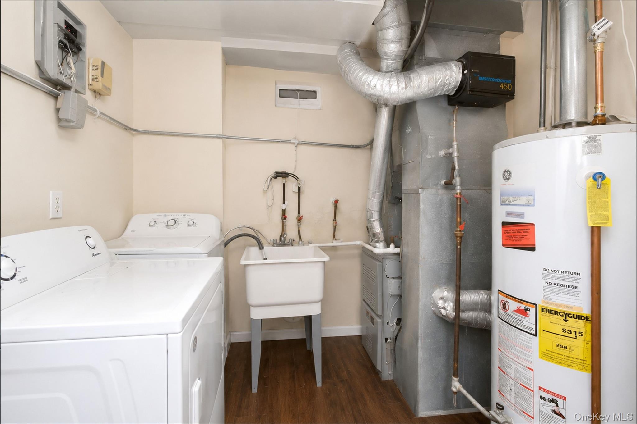 5th image of 152 Rice Ave, New York, NY 10314 | MLS# 1036796