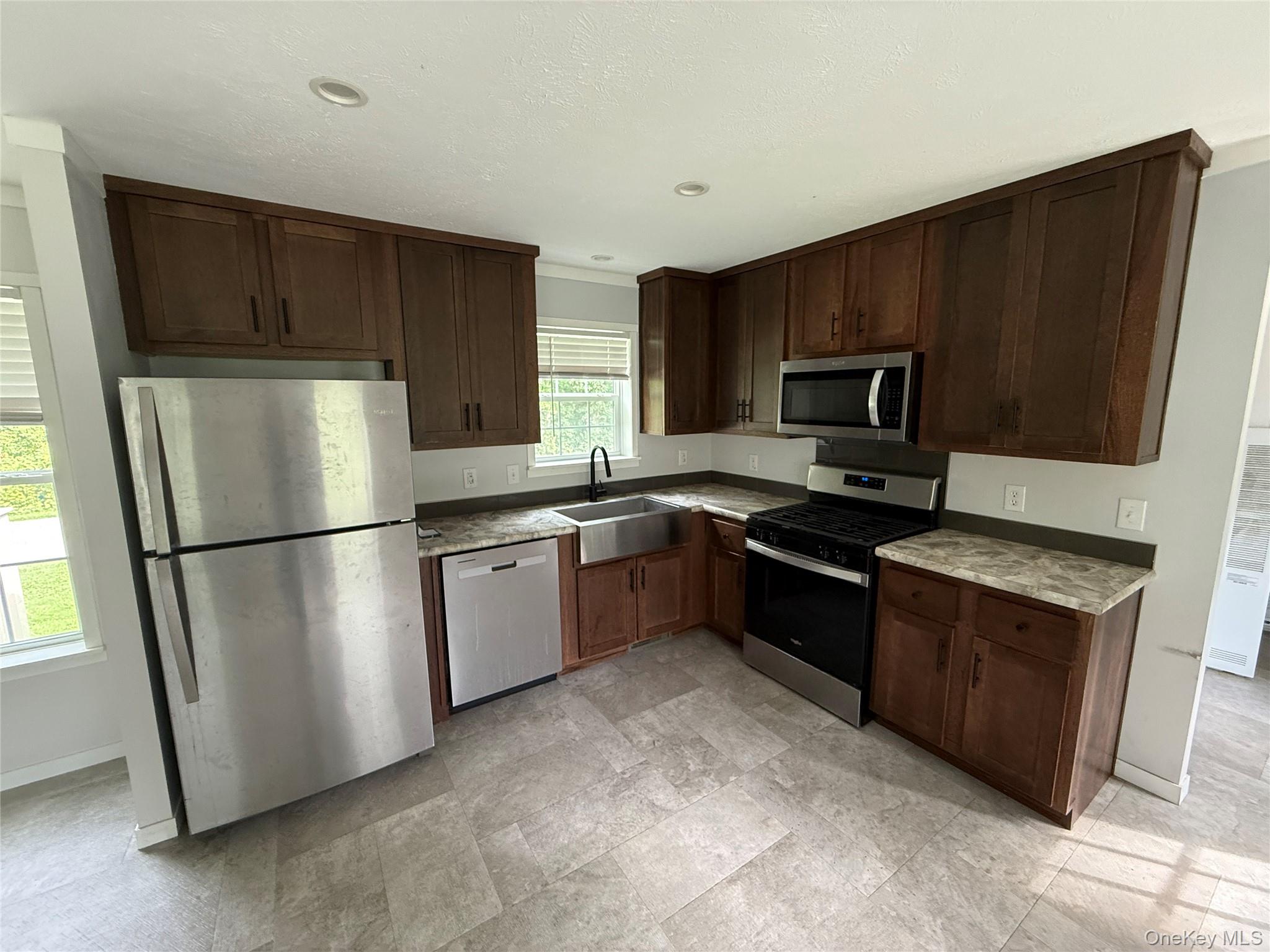 4th image of 127 Woodcrest Dr, Plattekill, NY 12548 | MLS# 1036797