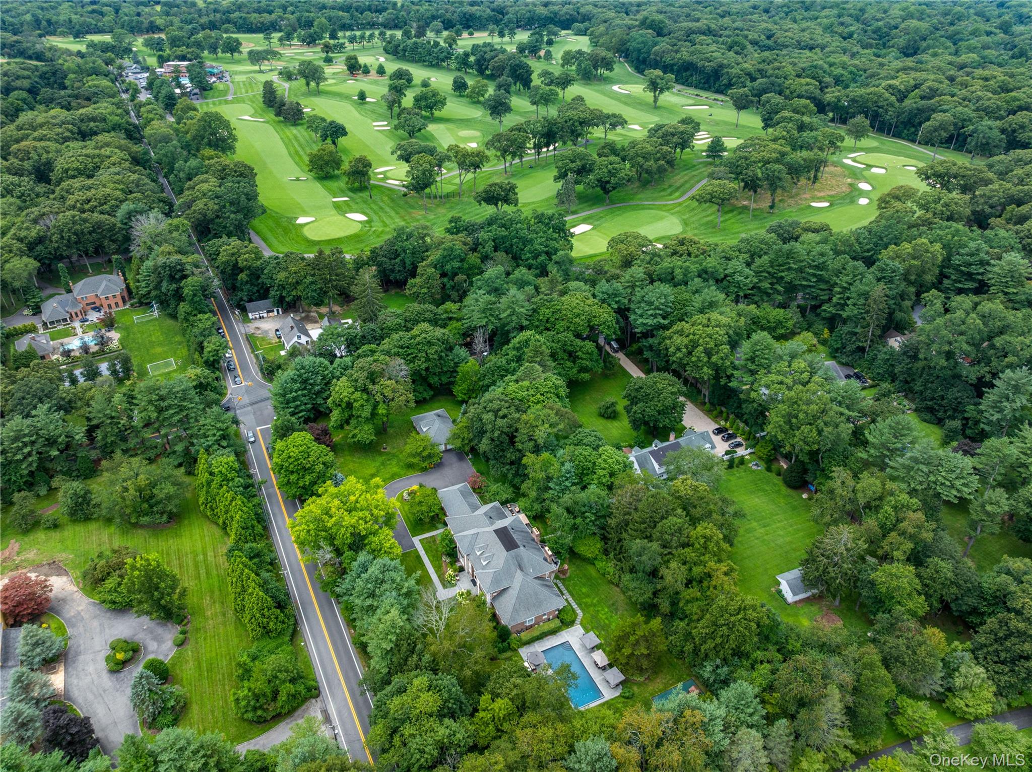 45th image of 898 Chicken Valley Rd, Oyster Bay, NY 11560 | MLS# 1036864