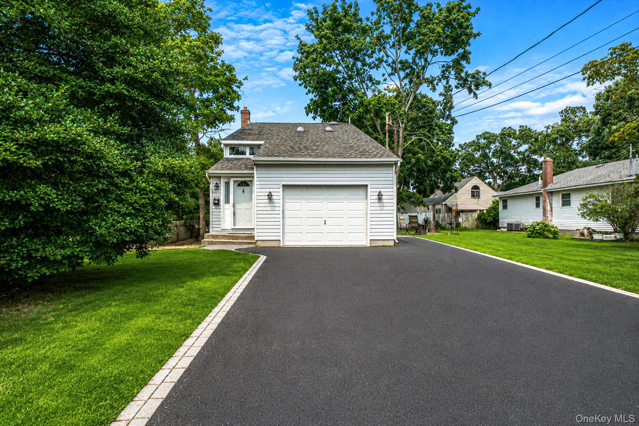 2nd image of 35 E 6th St, Brookhaven, NY 11772 | MLS# 1036873