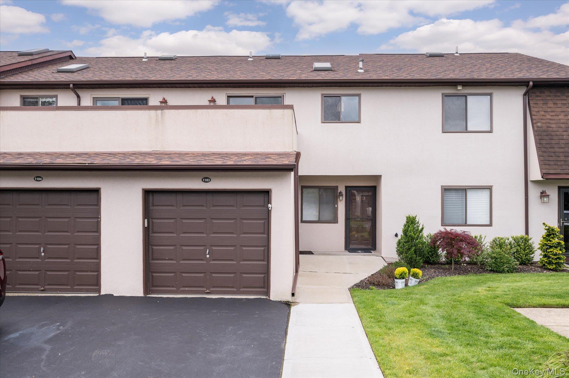1st image of 1 Anchorage Wy #1103, Hempstead, NY 11520 | MLS# 1036879