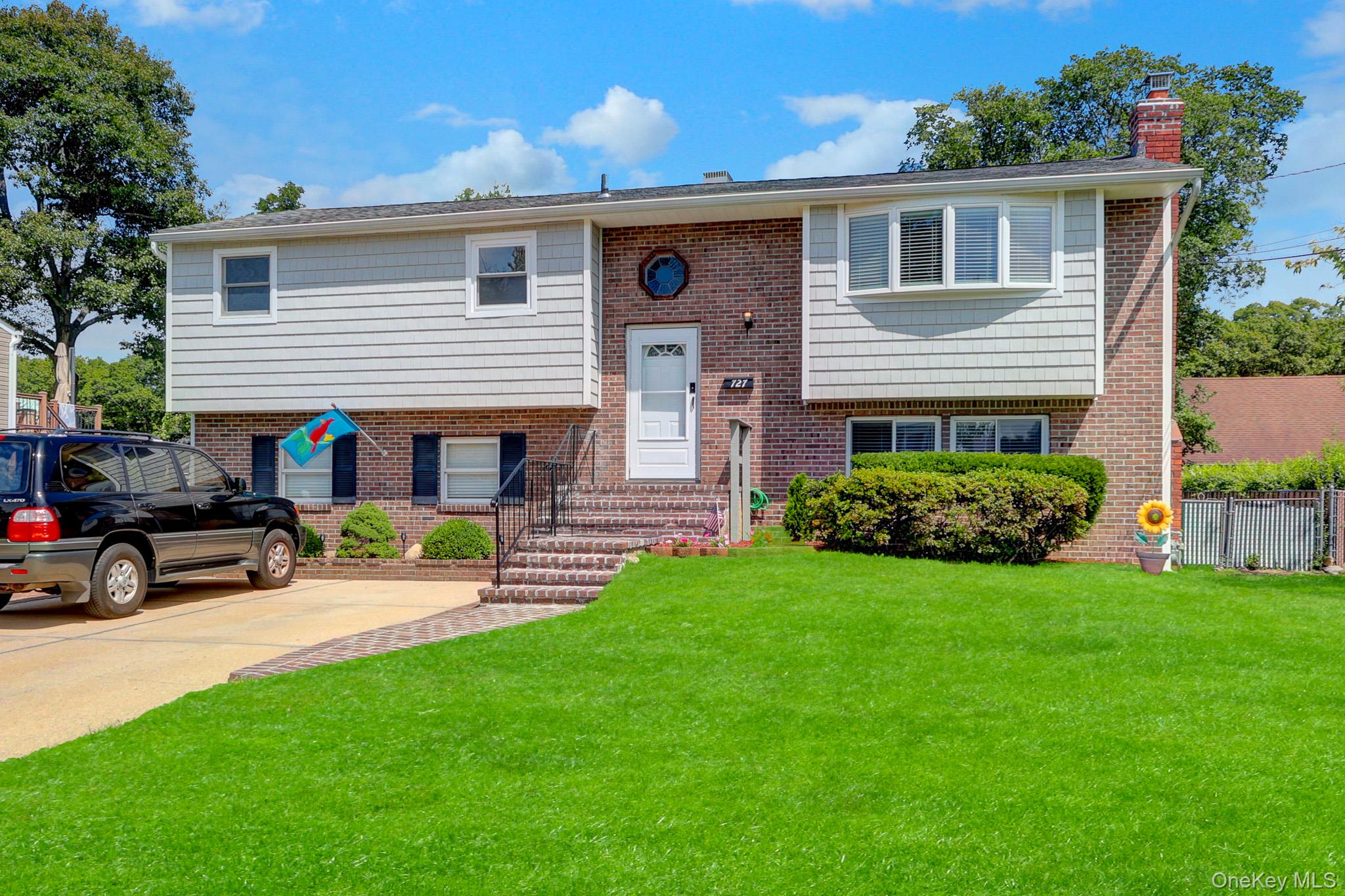 1st image of 727 Peter Paul Dr, Islip, NY 11795 | MLS# 1036883