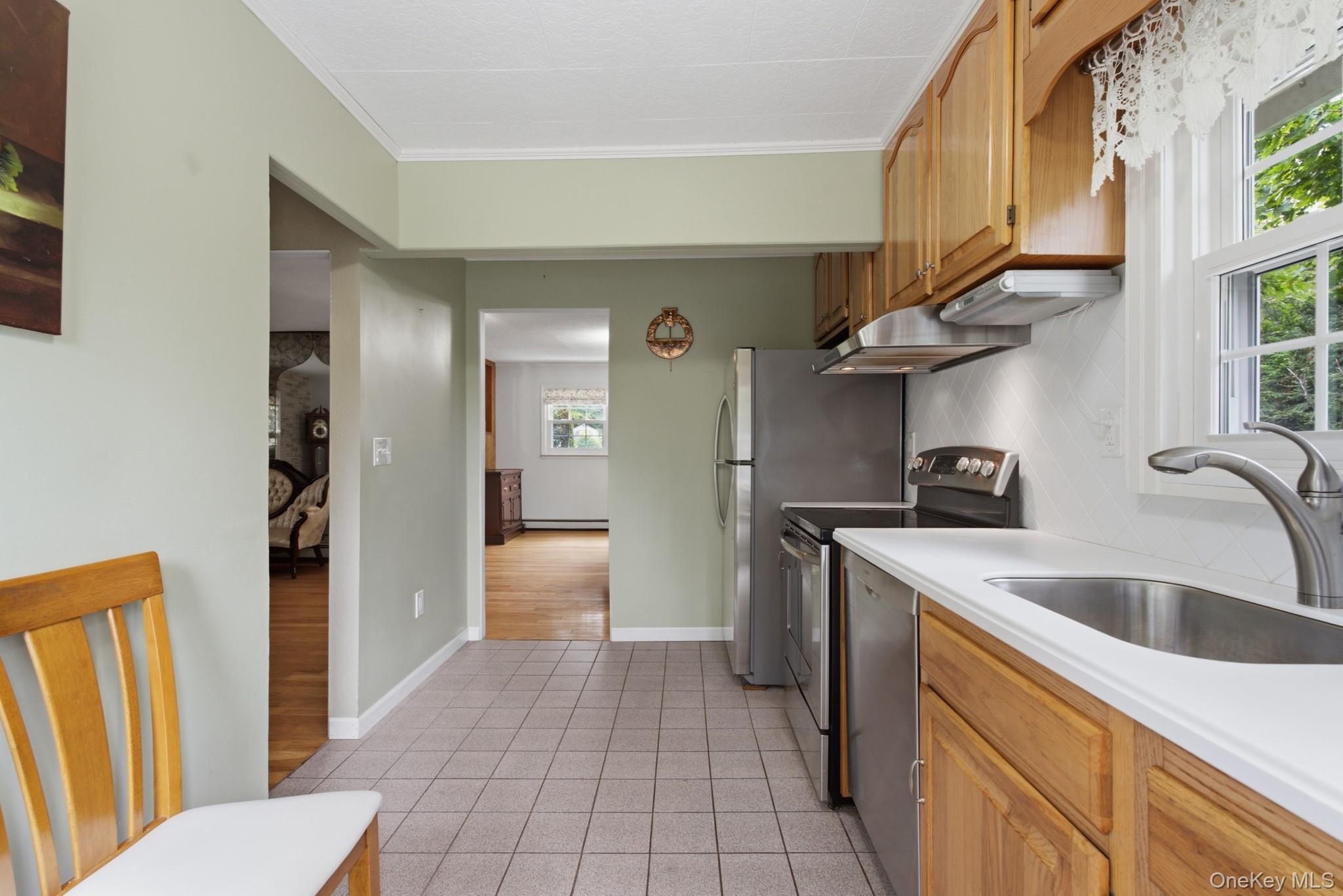 4th image of 254 Sparkle Rd, Yorktown, NY 10598 | MLS# 1036895