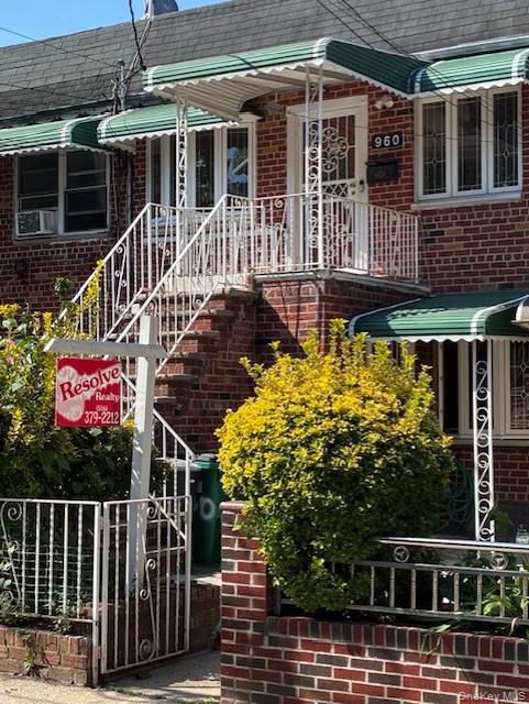 1st image of 960 E 101st St, New York, NY 11236 | MLS# 1036913