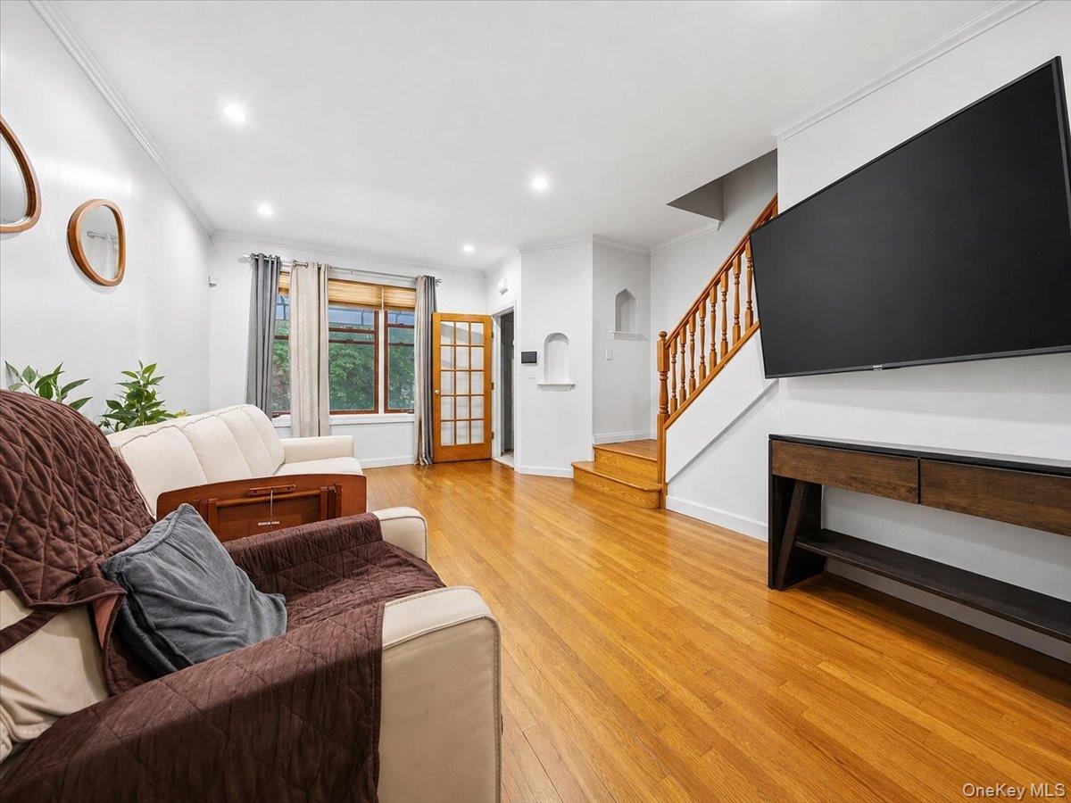 4th image of 320 E 59Th St, New York, NY 11203 | MLS# 1036918