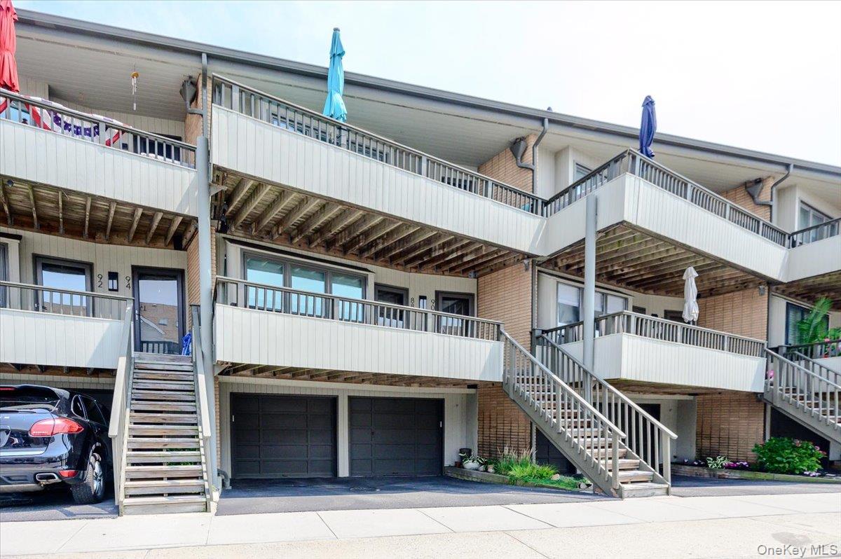 35th image of 88 Pacific Blvd, Long Beach, NY 11561 | MLS# 1036922
