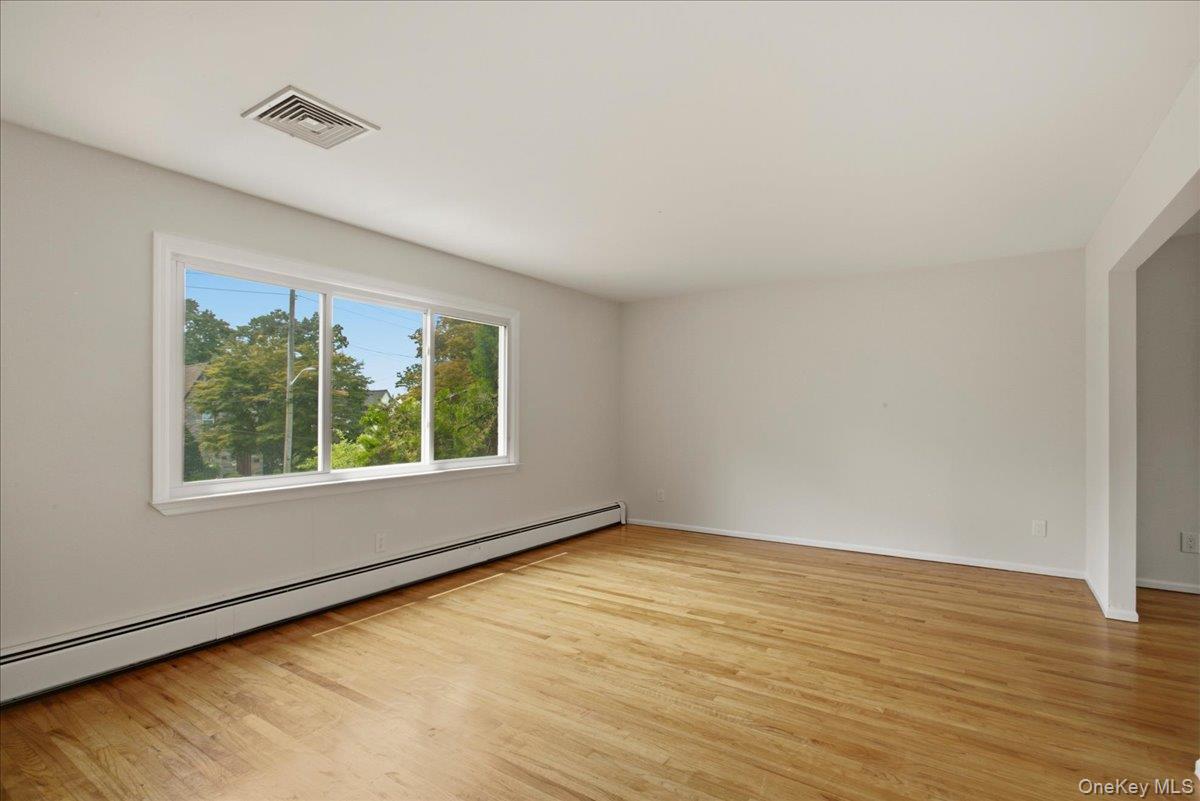 5th image of 107 Lakeview Ave, Eastchester, NY 10583 | MLS# 1036930