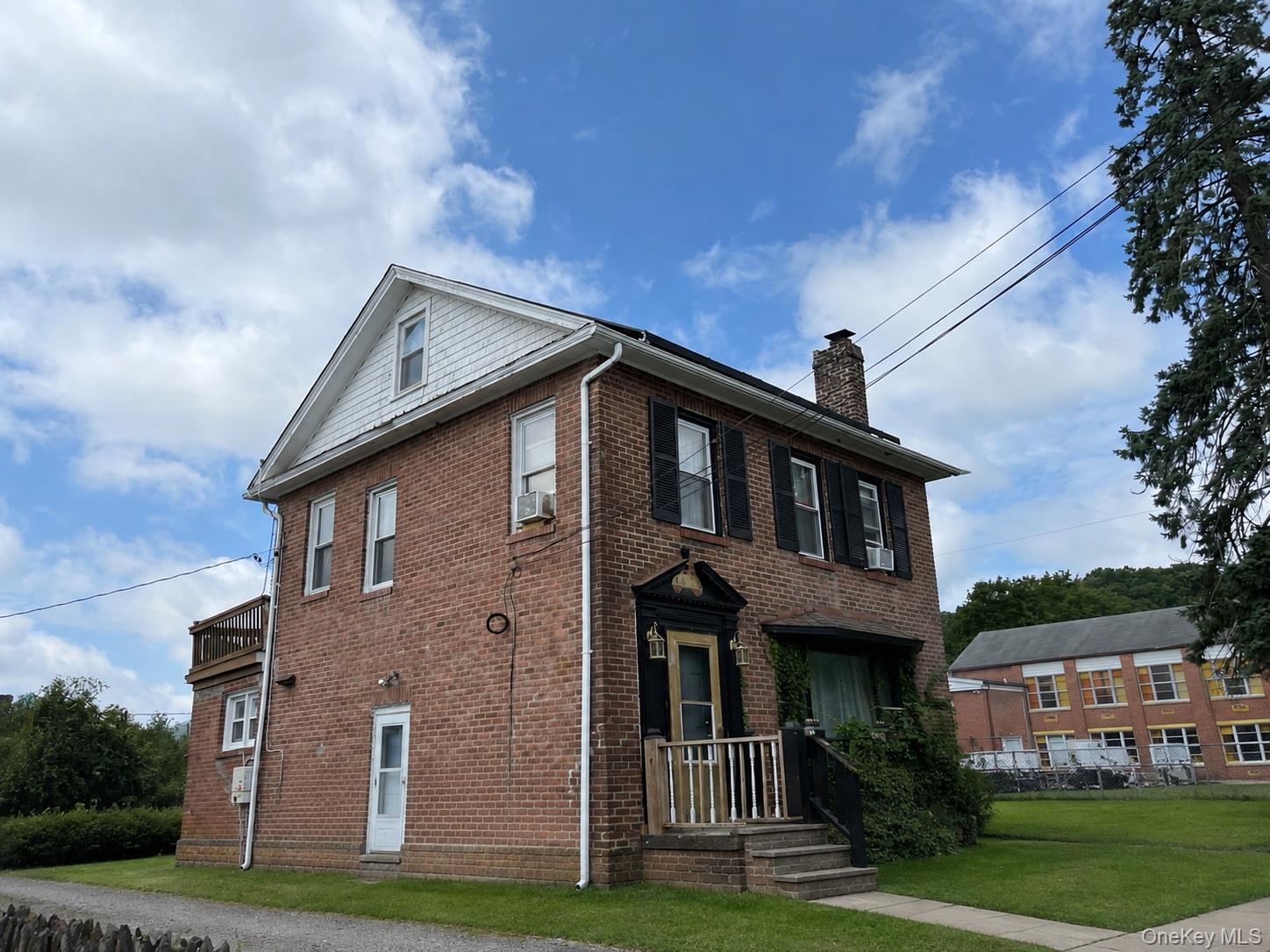 2nd image of 463 South St, Newburgh (city), NY 12550 | MLS# 1036940