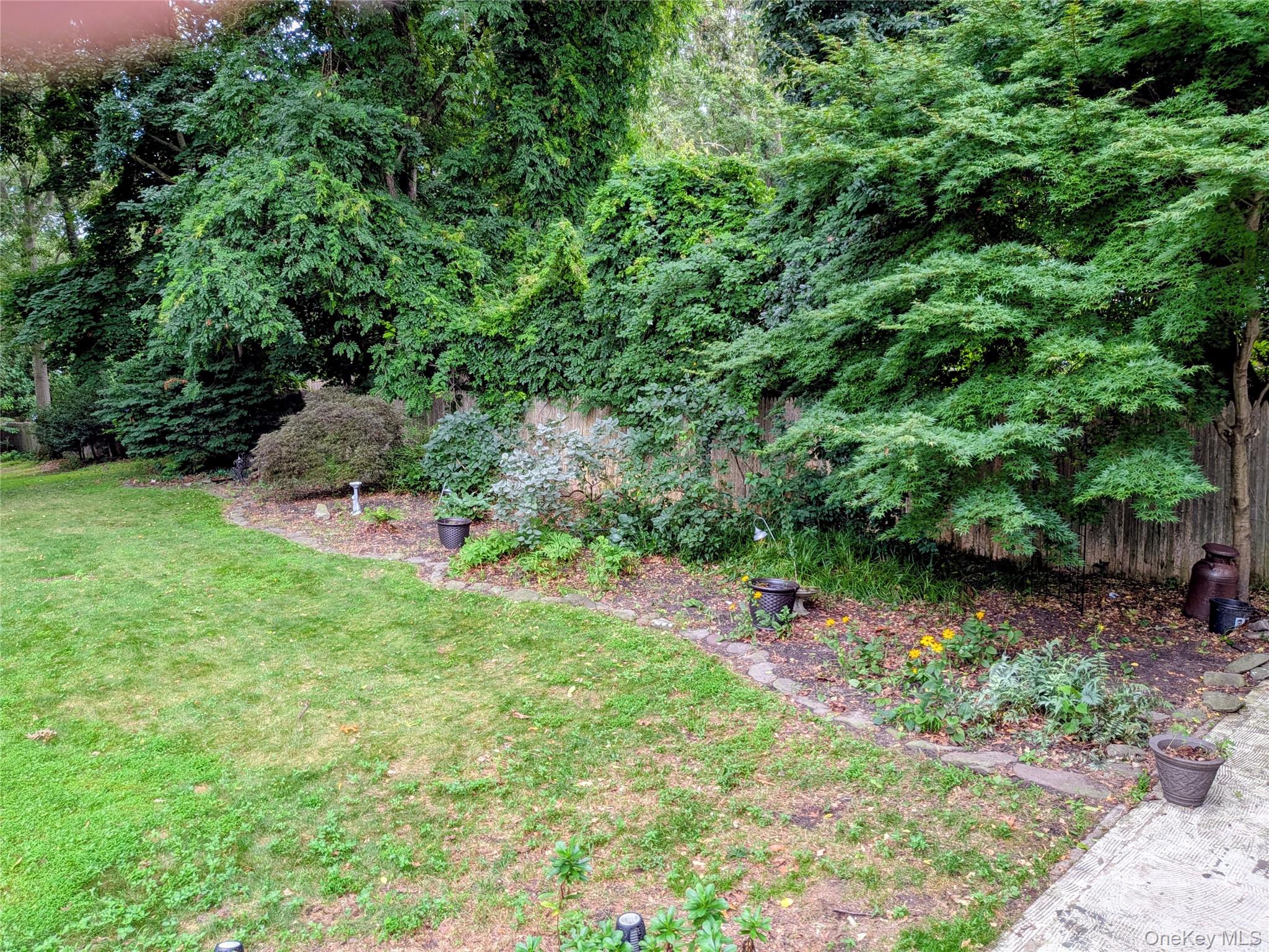 2nd image of 149 Grassy Pond Dr S, Smithtown, NY 11787 | MLS# 1036970