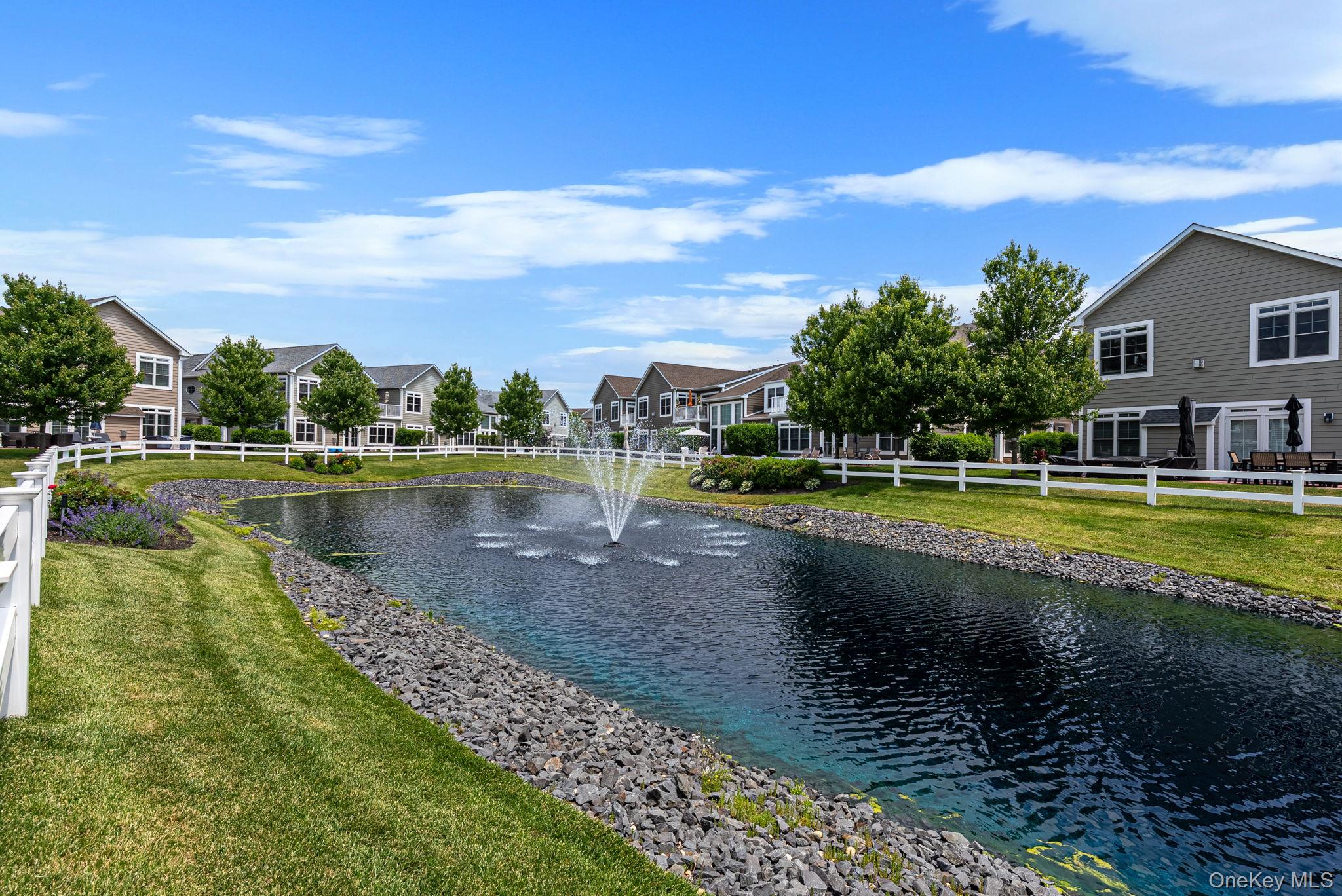 4th image of 52102 Beech Tree Ln, Oyster Bay, NY 11803 | MLS# 1037006
