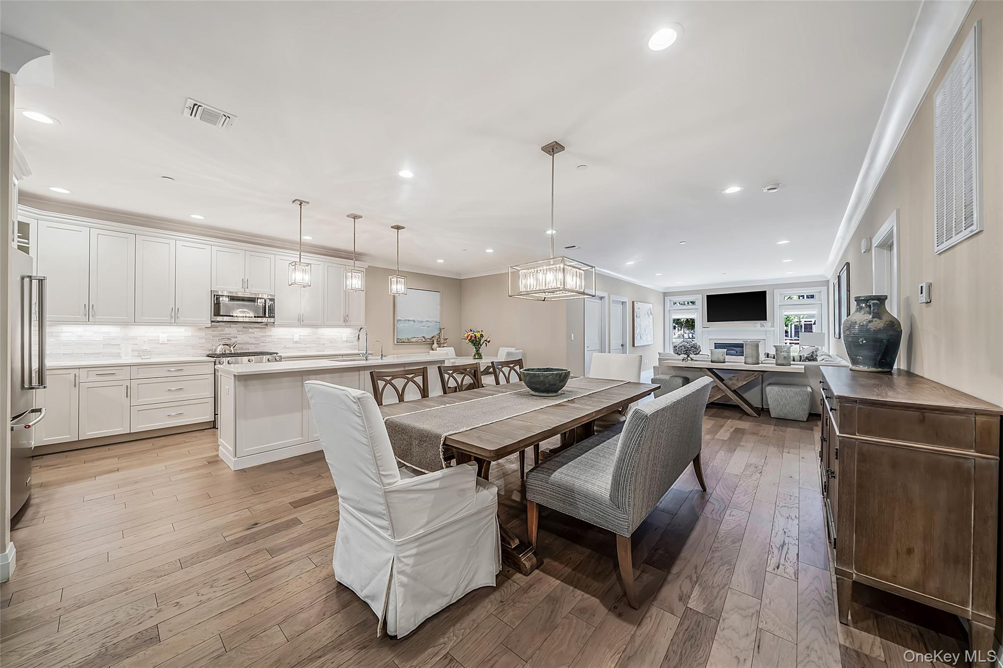 5th image of 52102 Beech Tree Ln, Oyster Bay, NY 11803 | MLS# 1037006