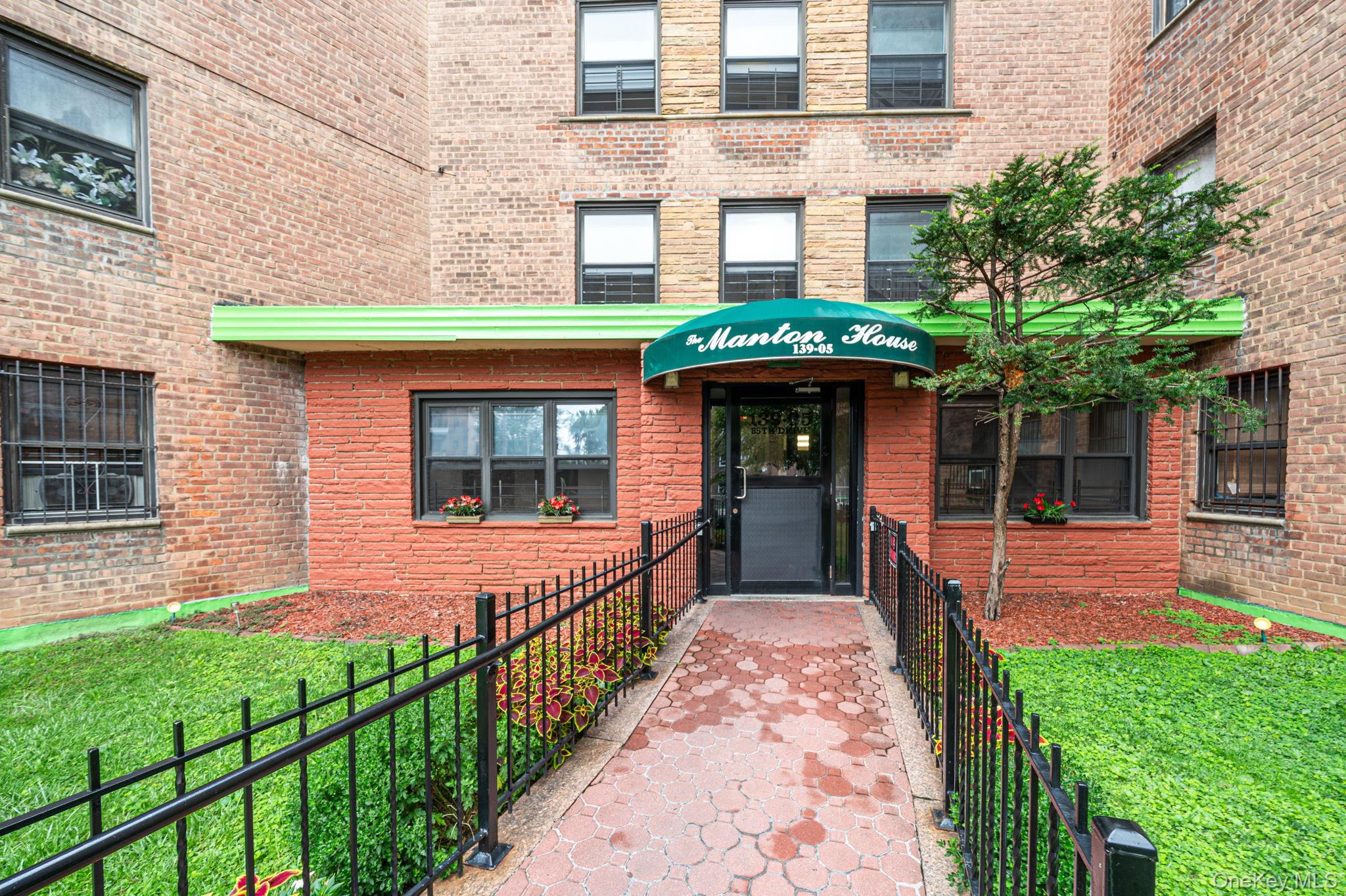 2nd image of 139-05 85 Dr #5E, New York, NY 11435 | MLS# 1037009