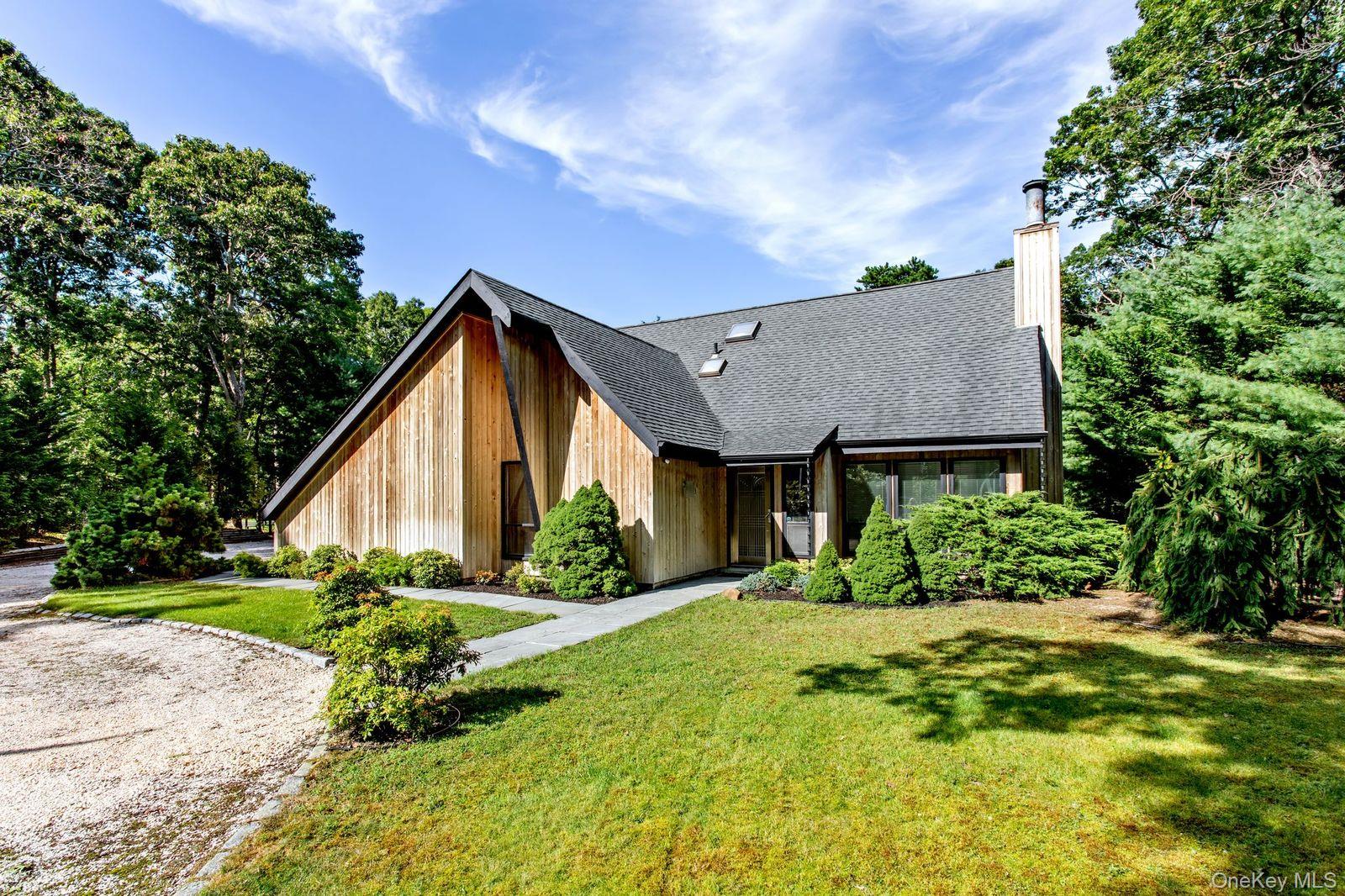 1st image of 6 Strathmore Ct, Southampton, NY 11960 | MLS# 1037031