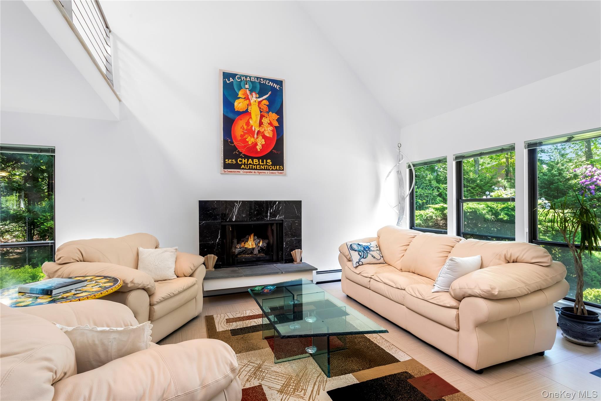 4th image of 6 Strathmore Ct, Southampton, NY 11960 | MLS# 1037031