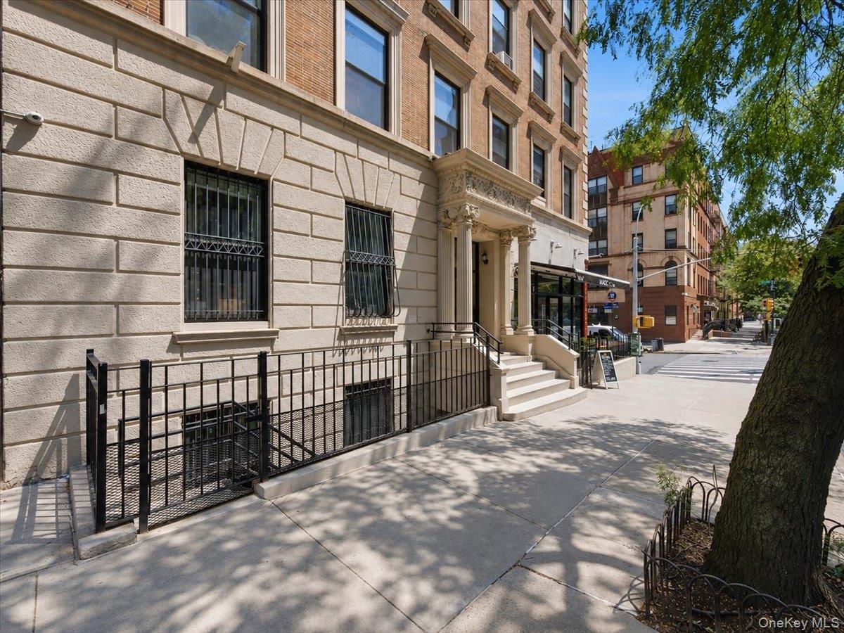 2nd image of 51 W 106th St #5D, New York, NY 10025 | MLS# 1037036
