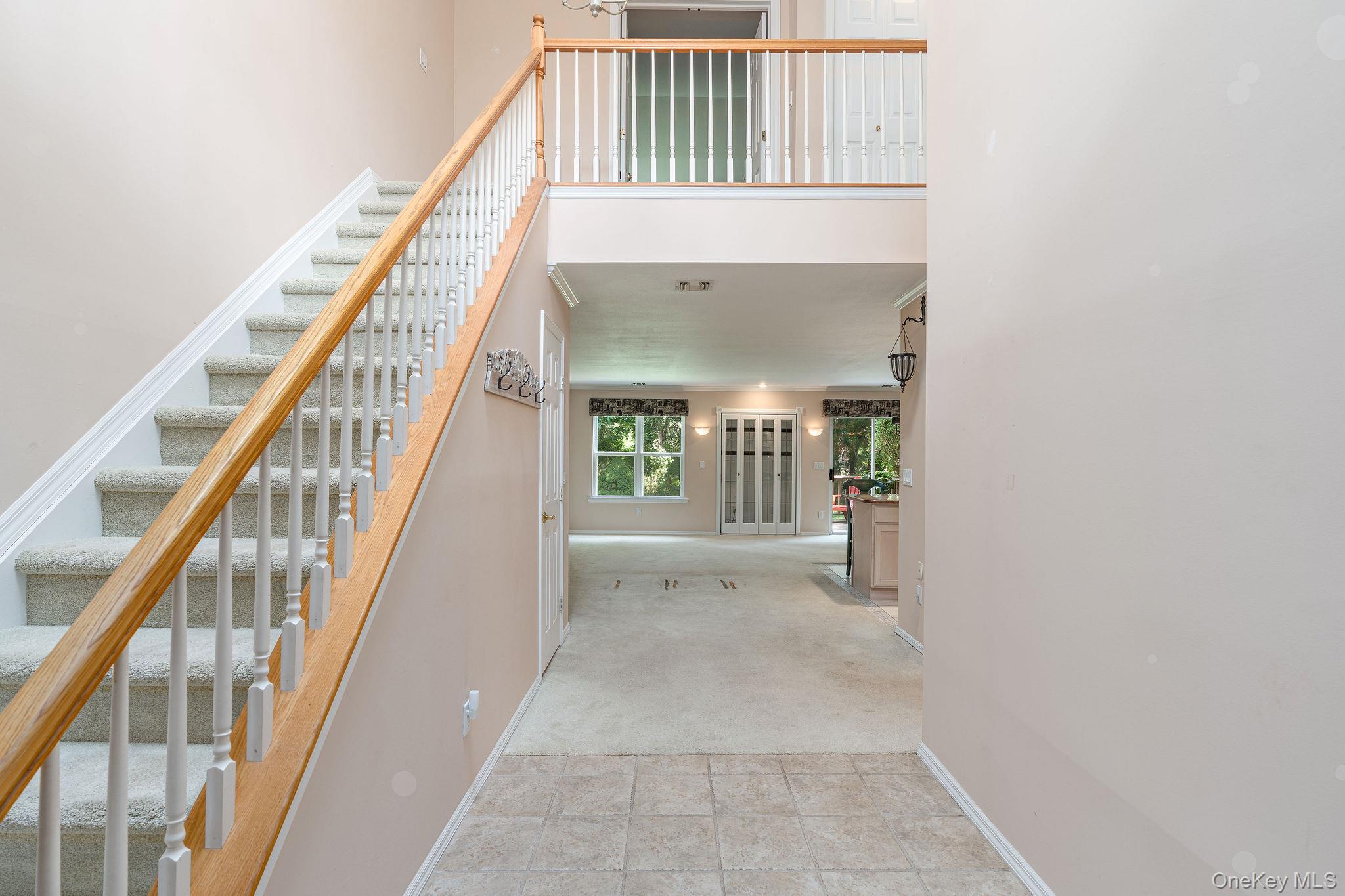 3rd image of 406 Willow Pond Dr, Riverhead, NY 11901 | MLS# 1037056
