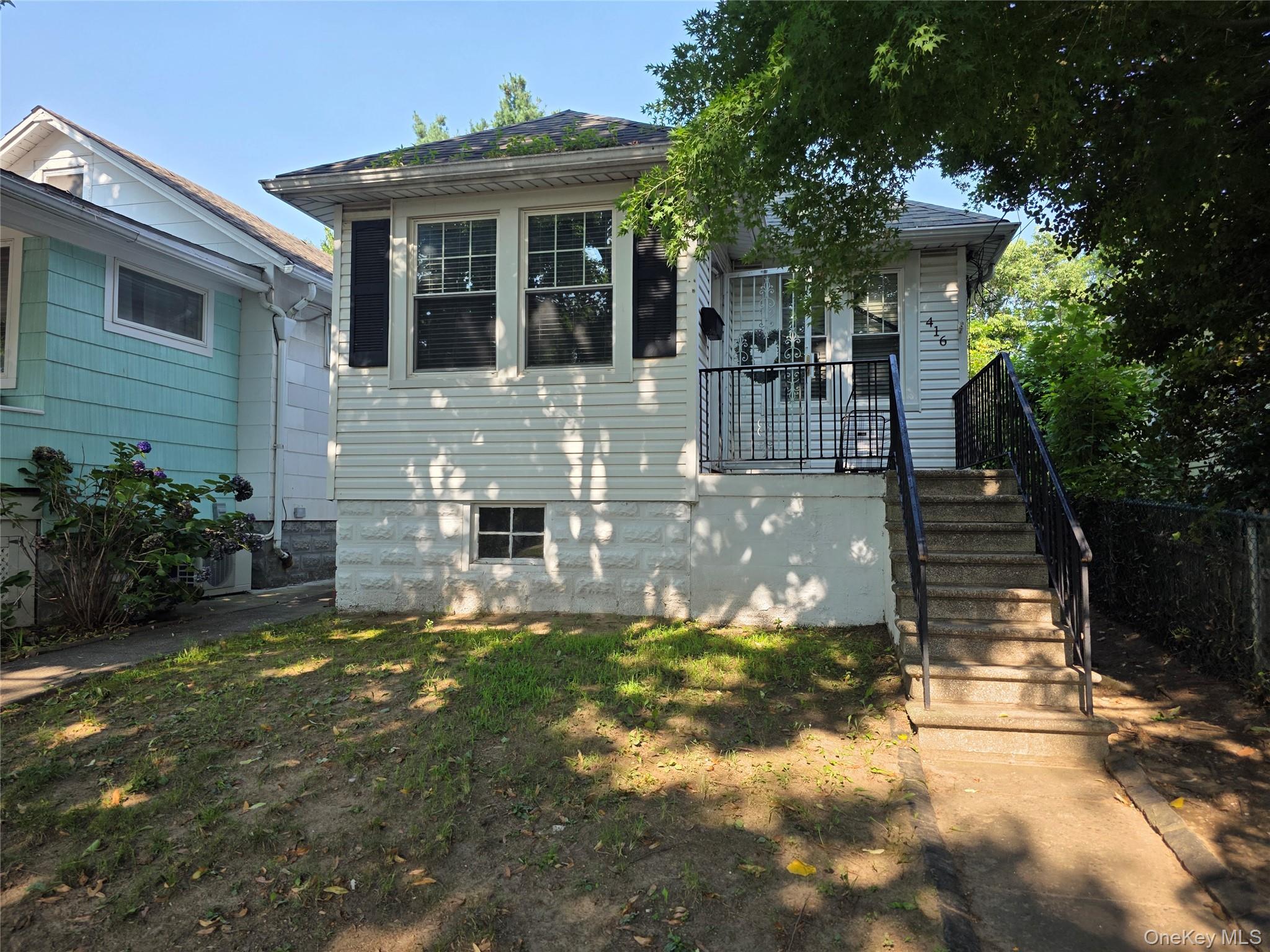 1st image of 416 Minnieford Ave, New York, NY 10464 | MLS# 1037128