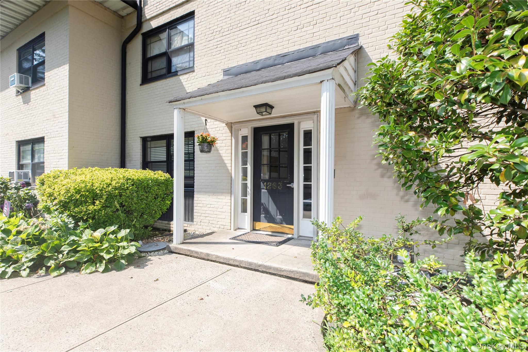 2nd image of 1263 California Road #2R, Eastchester, NY 10709 | MLS# 1037171