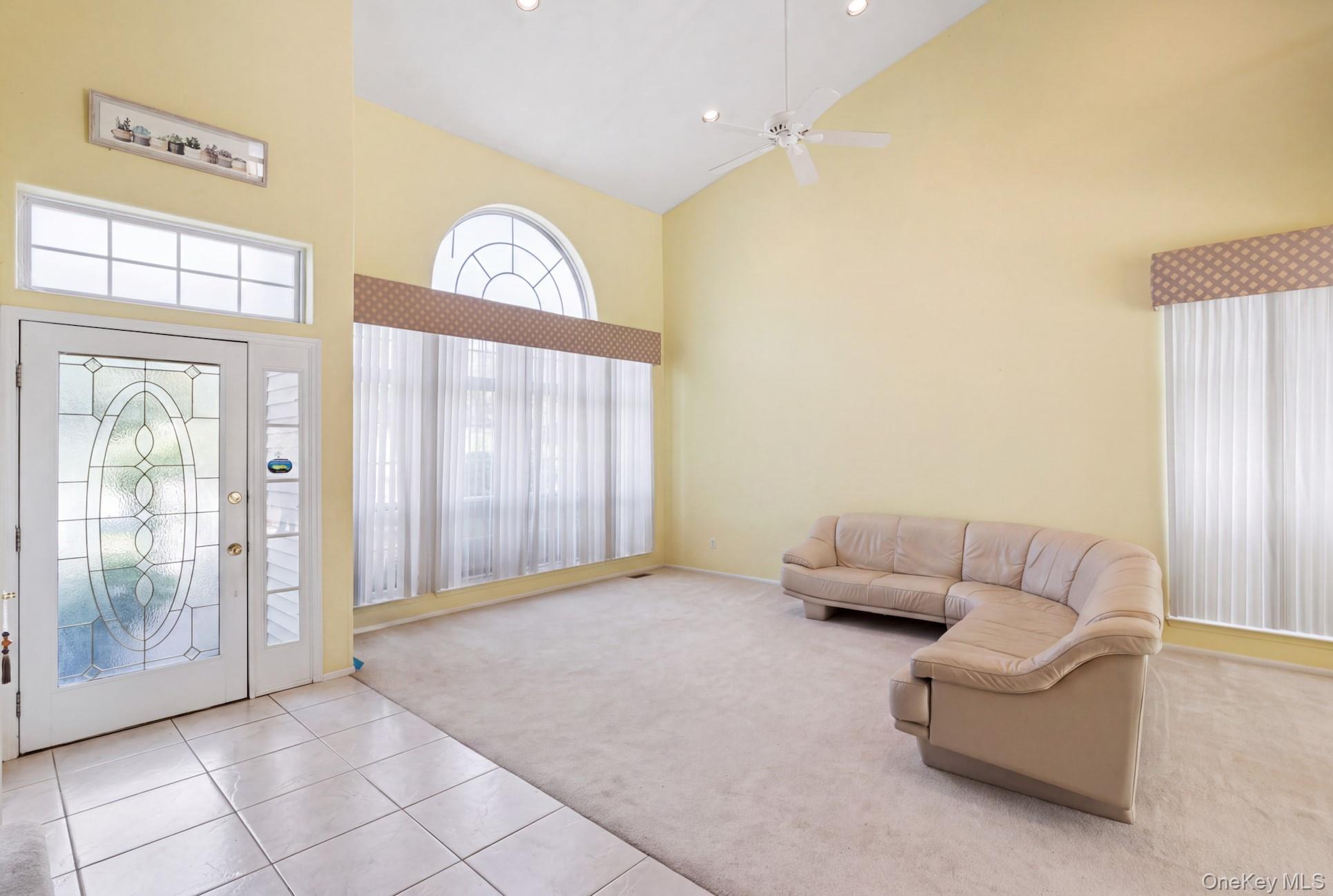 4th image of 160 Windwatch Dr, Islip, NY 11788 | MLS# 1037202