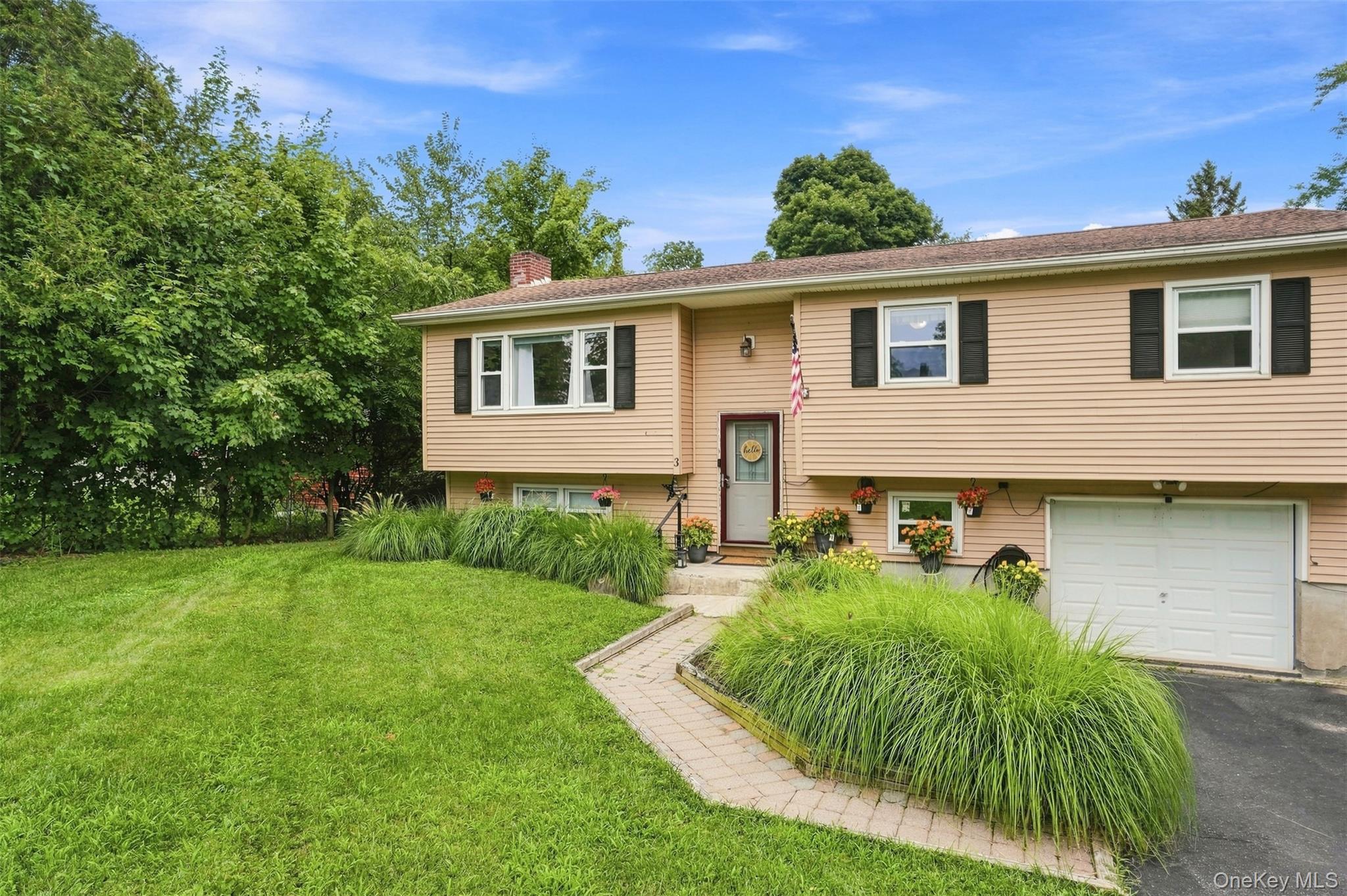 2nd image of 3 Edmunds Ln, Montgomery, NY 12586 | MLS# 1037222