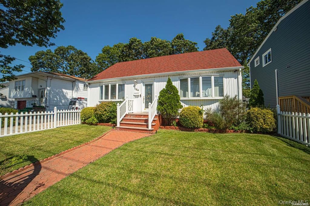 1st image of 184 S Strong Ave, Babylon, NY 11757 | MLS# 1037248