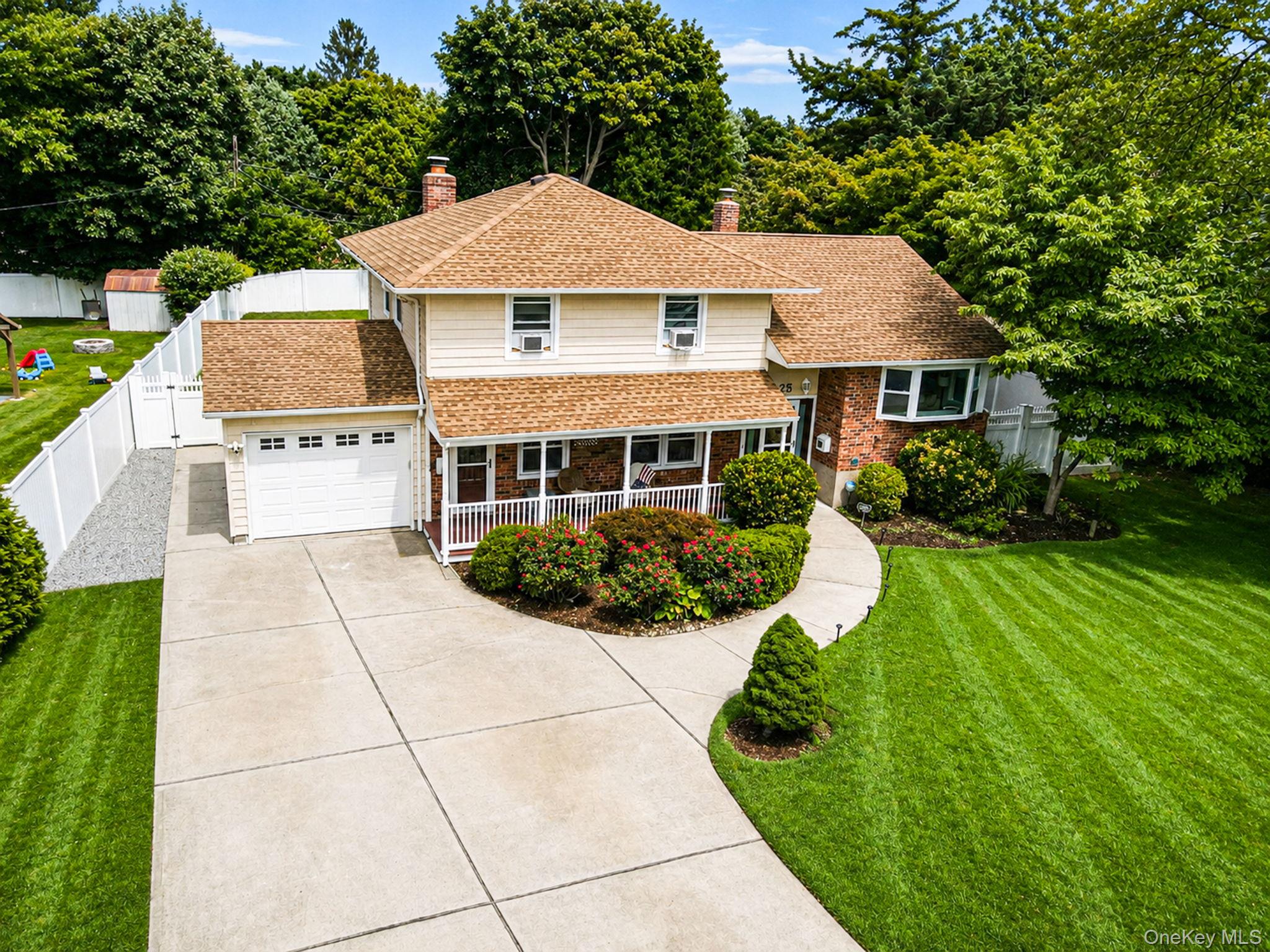 1st image of 25 Dudley Ln, Smithtown, NY 11754 | MLS# 1037257