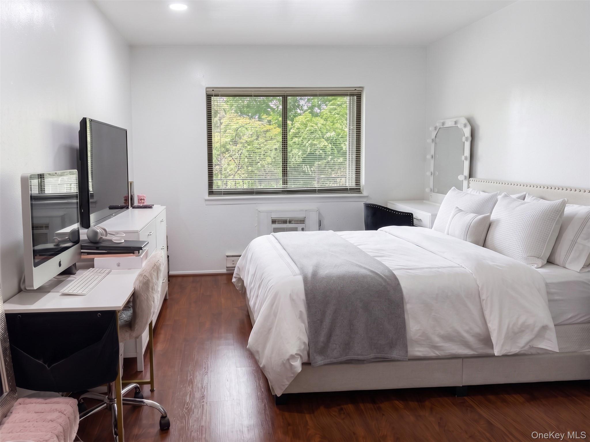 4th image of 115 Dehaven Dr #205, Yonkers, NY 10703 | MLS# 1037263