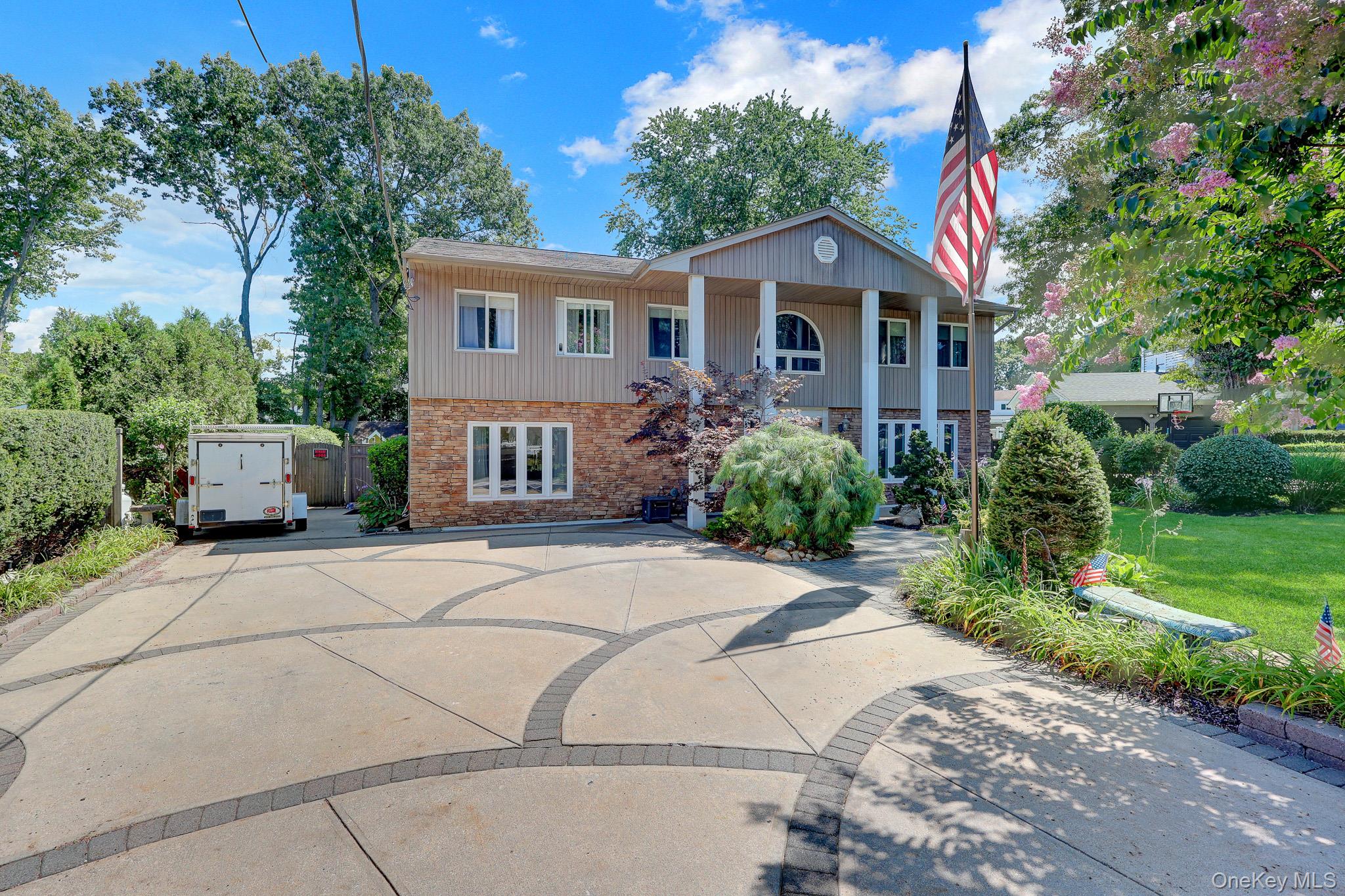 38th image of 15 Denise Ln, Islip, NY 11788 | MLS# 1037267