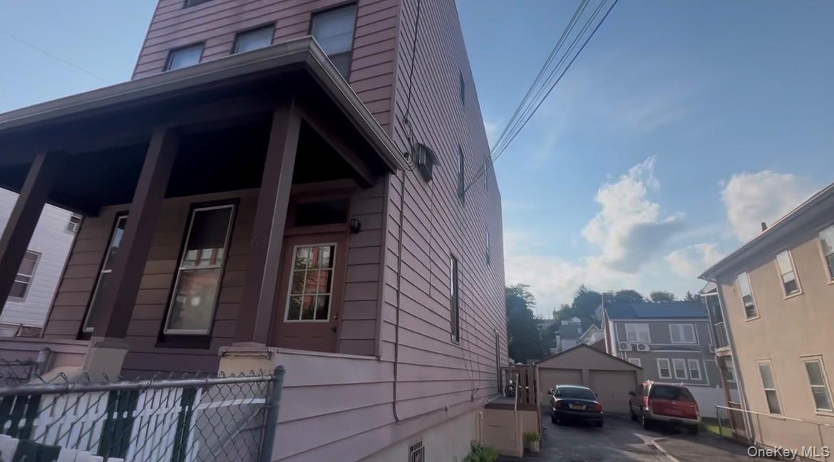 5th image of 63 Crescent Pl, Yonkers, NY 10704 | MLS# 1037271
