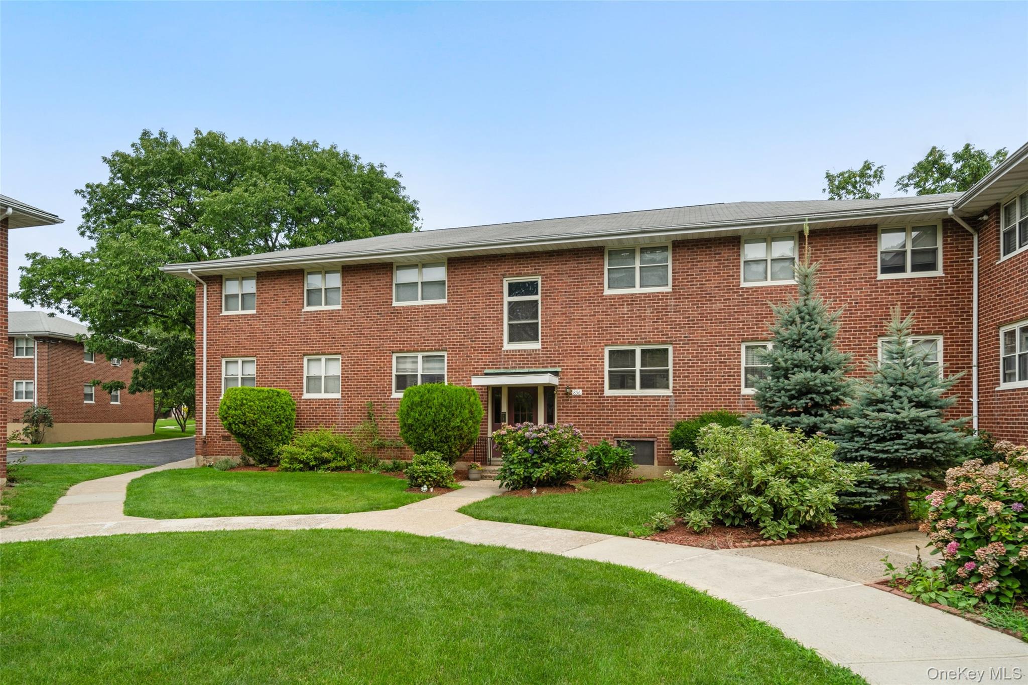 1st image of 856 Palisade Ave #2D, Yonkers, NY 10703 | MLS# 1037305