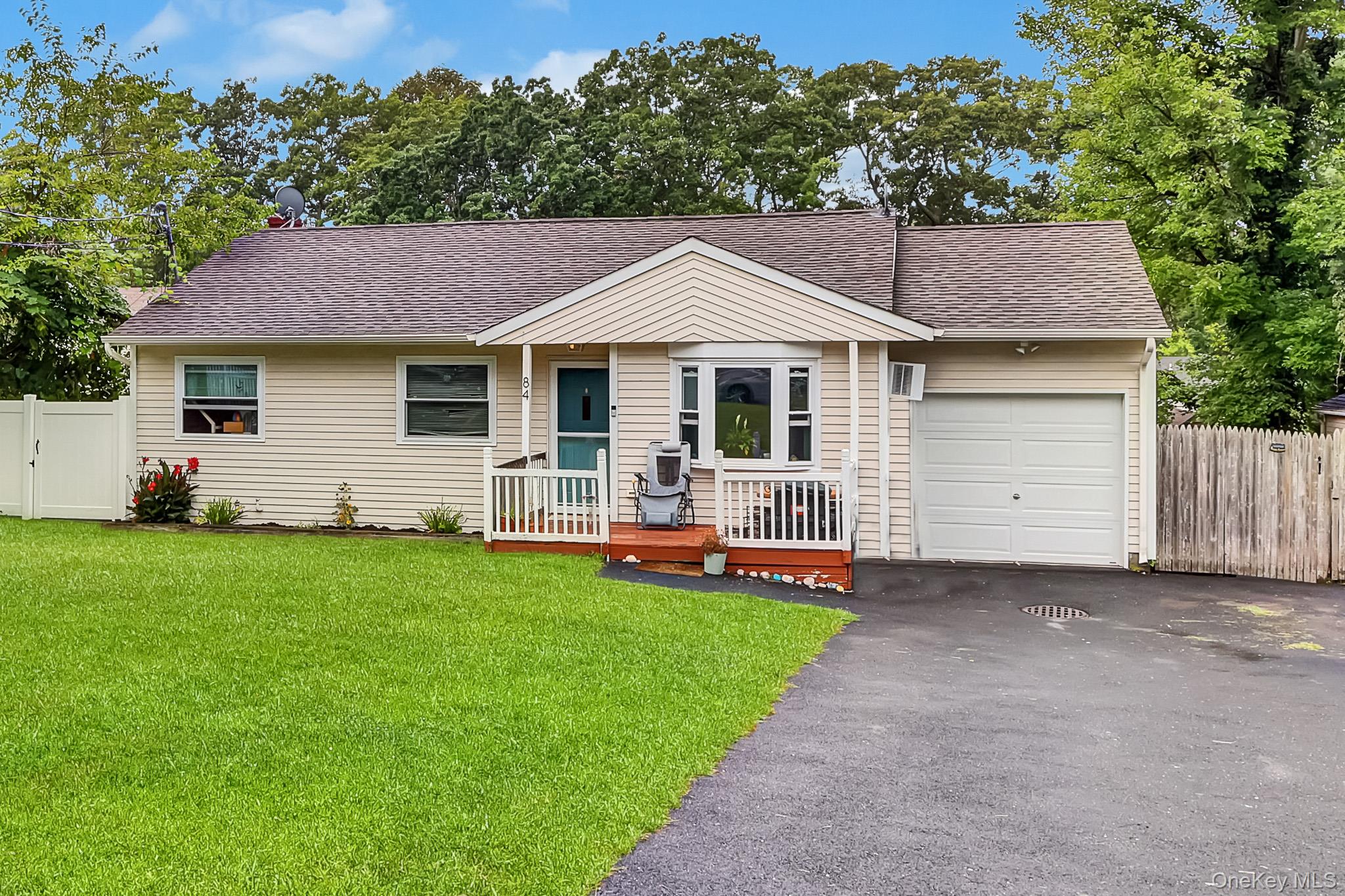 2nd image of 84 Palm Rd, Brookhaven, NY 11778 | MLS# 1037309