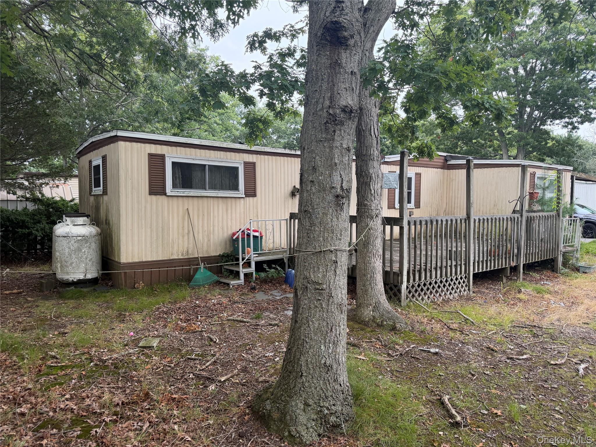5th image of 2 Periwinkle Dr, Islip, NY 11716 | MLS# 1037332