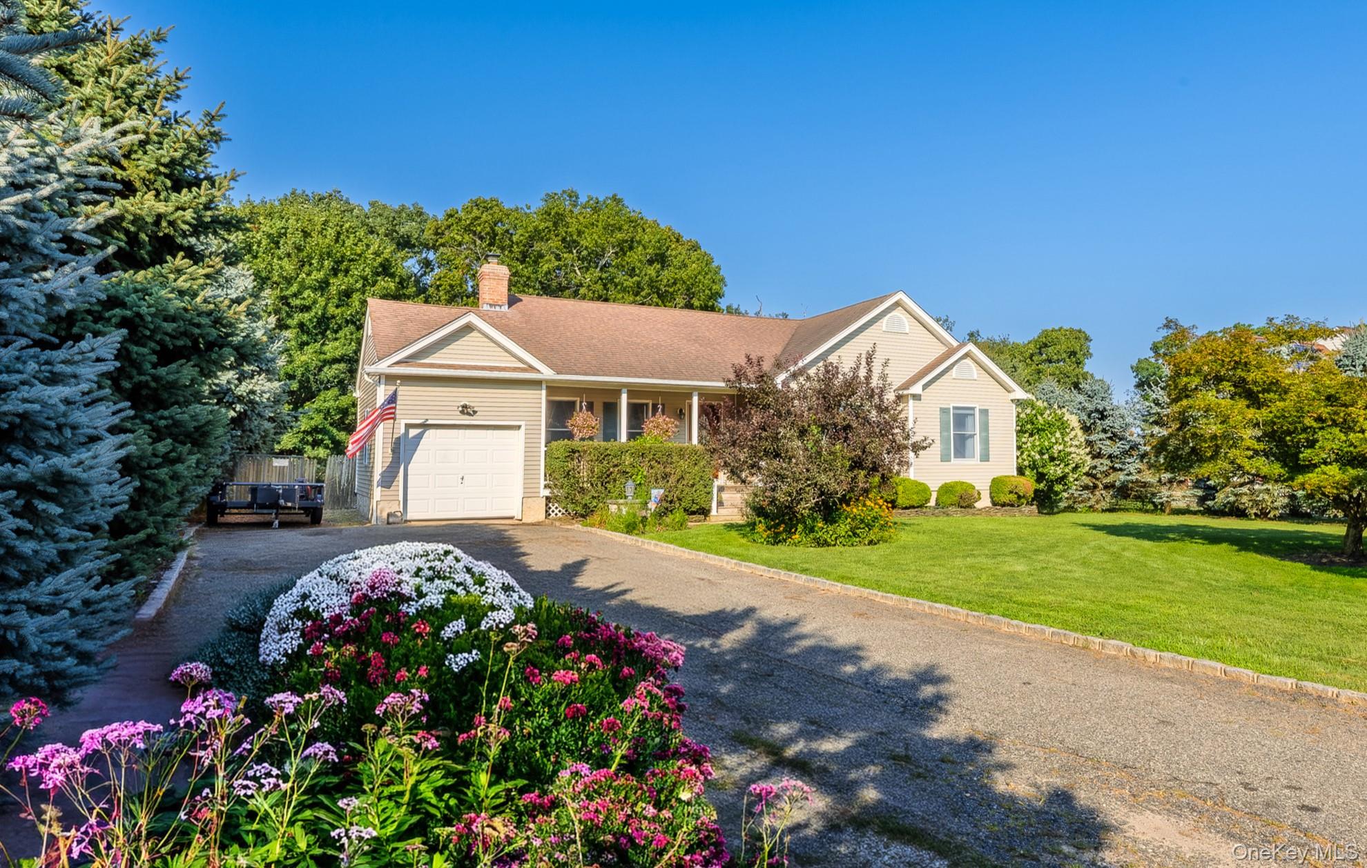 3rd image of 2200 Aldrich Ln, Southold, NY 11948 | MLS# 1037377