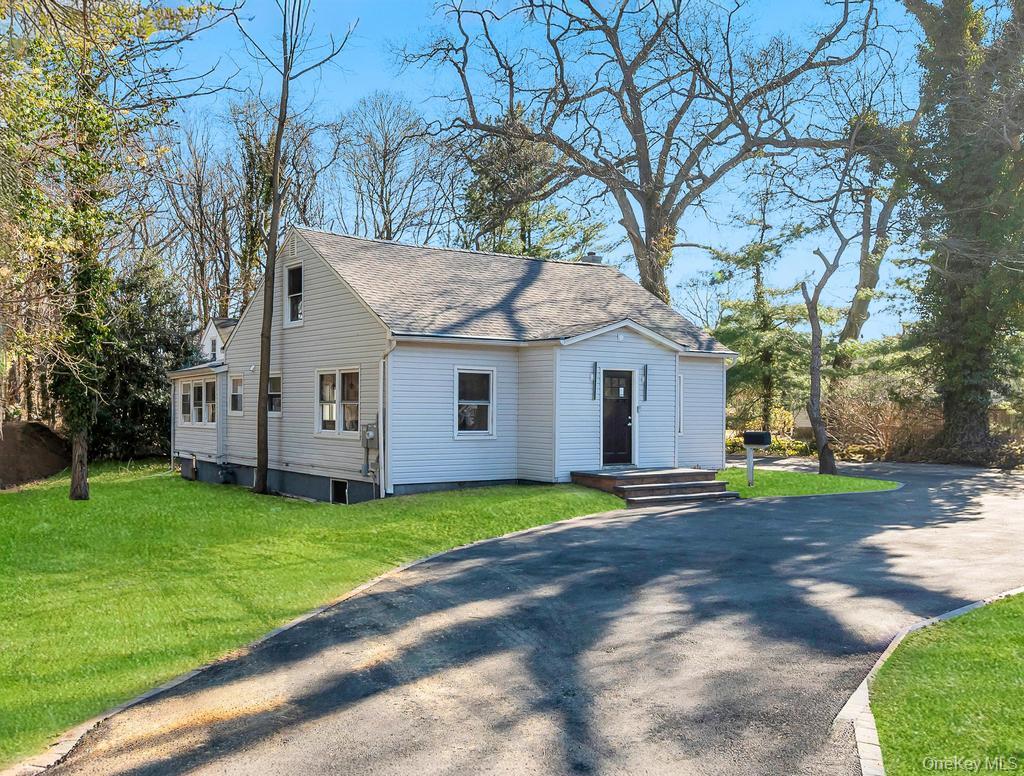 1st image of 624 Townline Rd, Smithtown, NY 11788 | MLS# 1037399