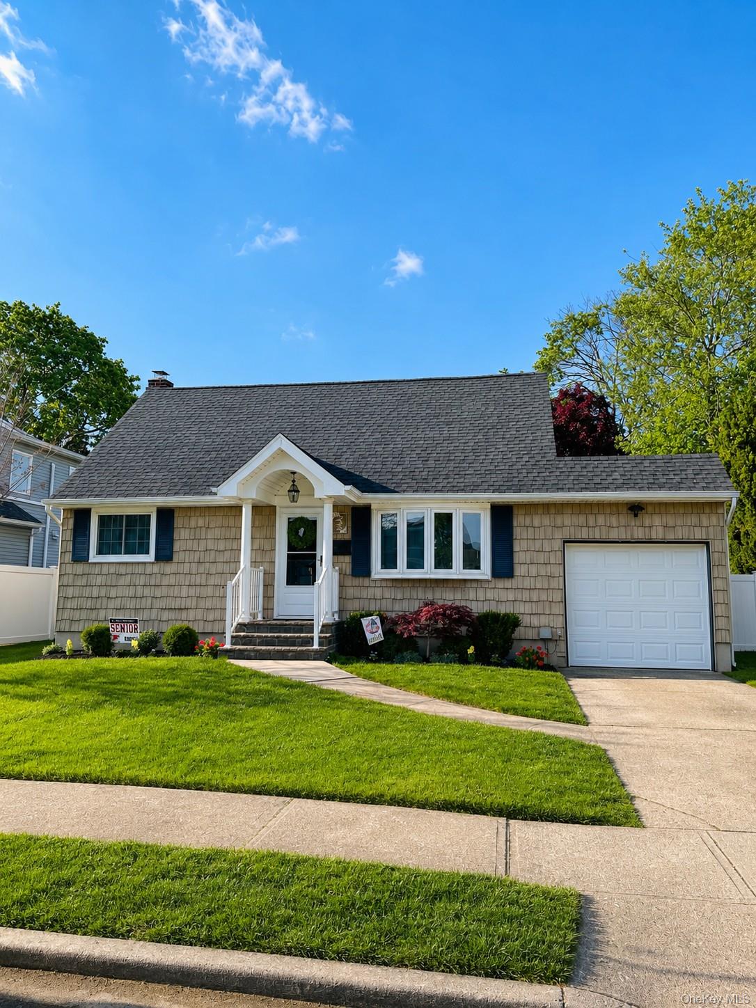2nd image of 235 N Kings Ave, Oyster Bay, NY 11758 | MLS# 1037409