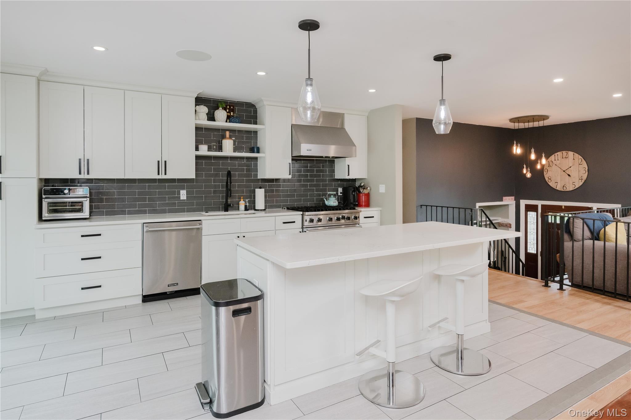 5th image of 148 Newport Rd, Yonkers, NY 10710 | MLS# 1037436