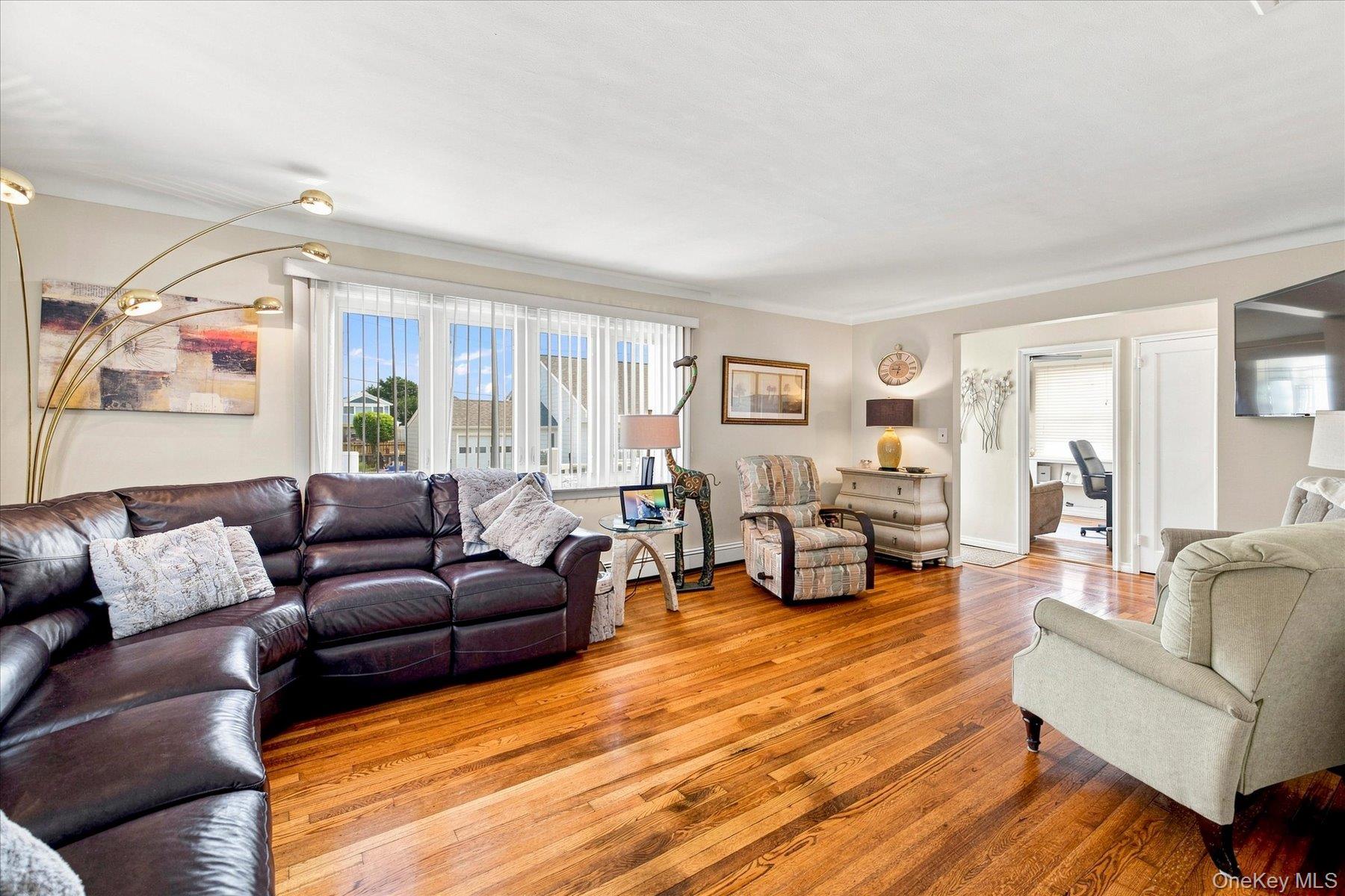 5th image of 39 Vinton St, Long Beach, NY 11561 | MLS# 1037461