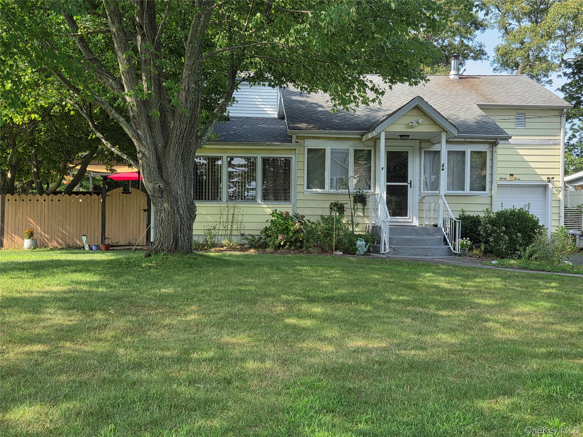 3rd image of 33 Elmwood Ave, Brookhaven, NY 11784 | MLS# 1037464