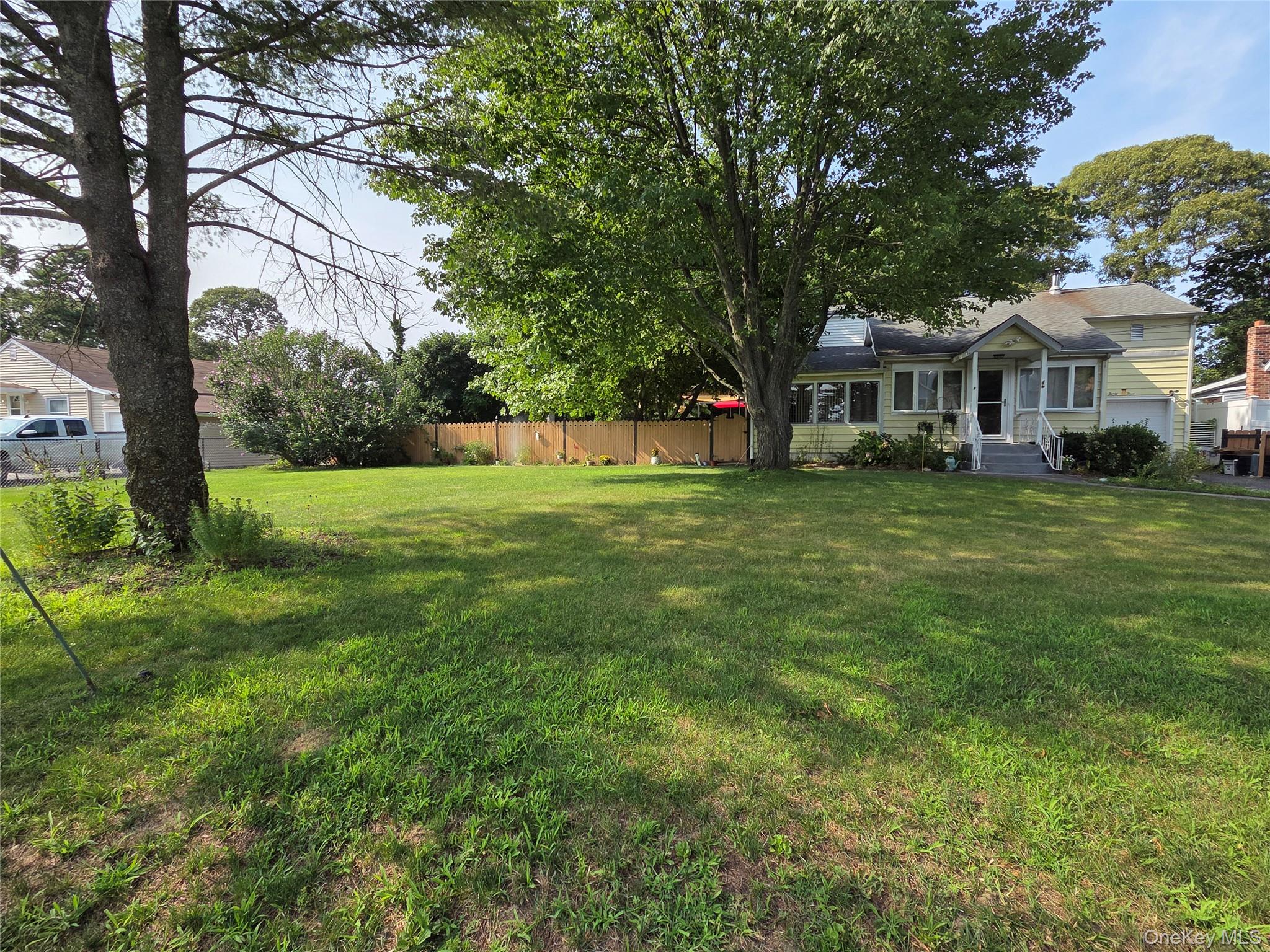 2nd image of 33 Elmwood Ave, Brookhaven, NY 11784 | MLS# 1037464