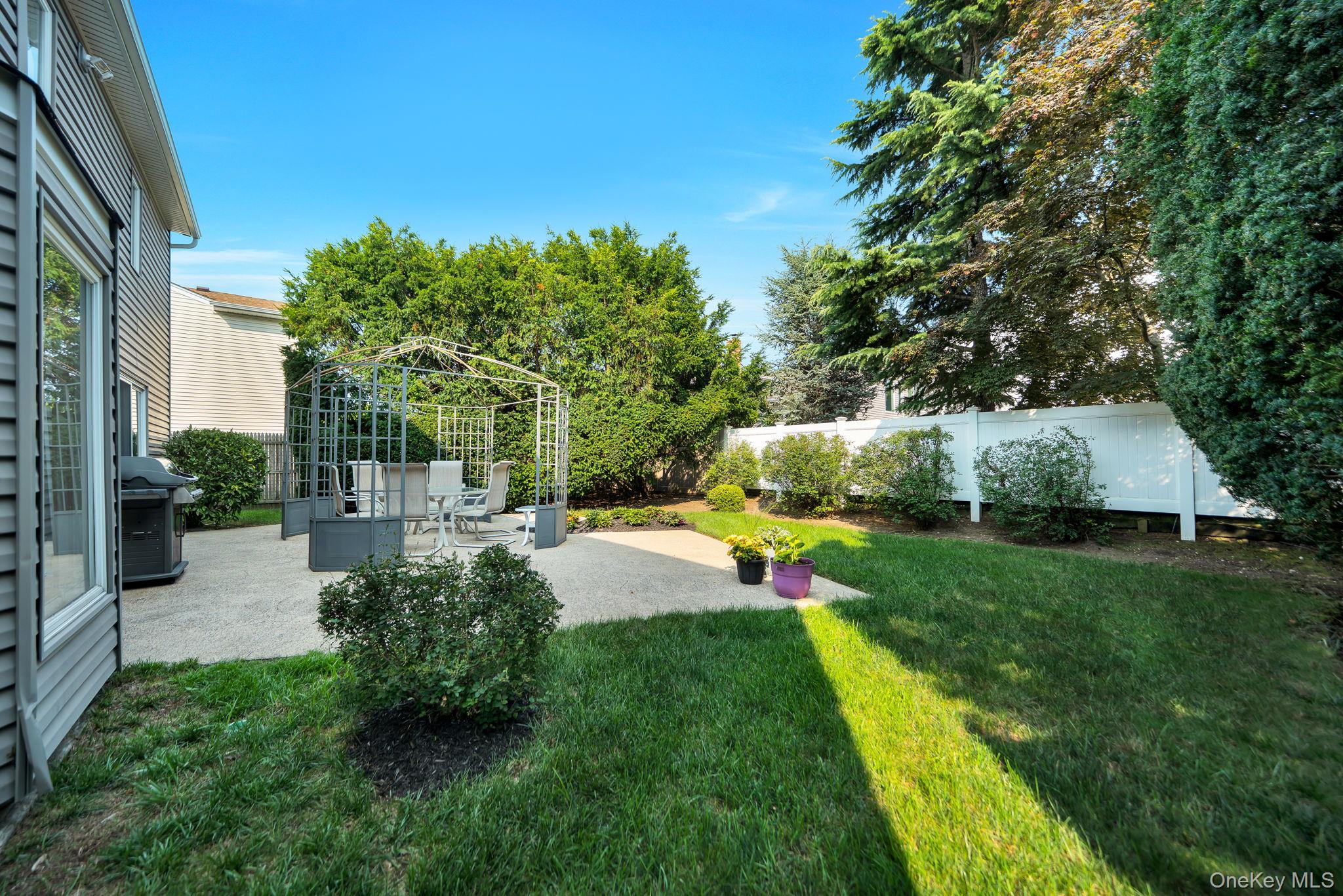 41st image of 3087 Lydia Ln, Hempstead, NY 11710 | MLS# 1037514
