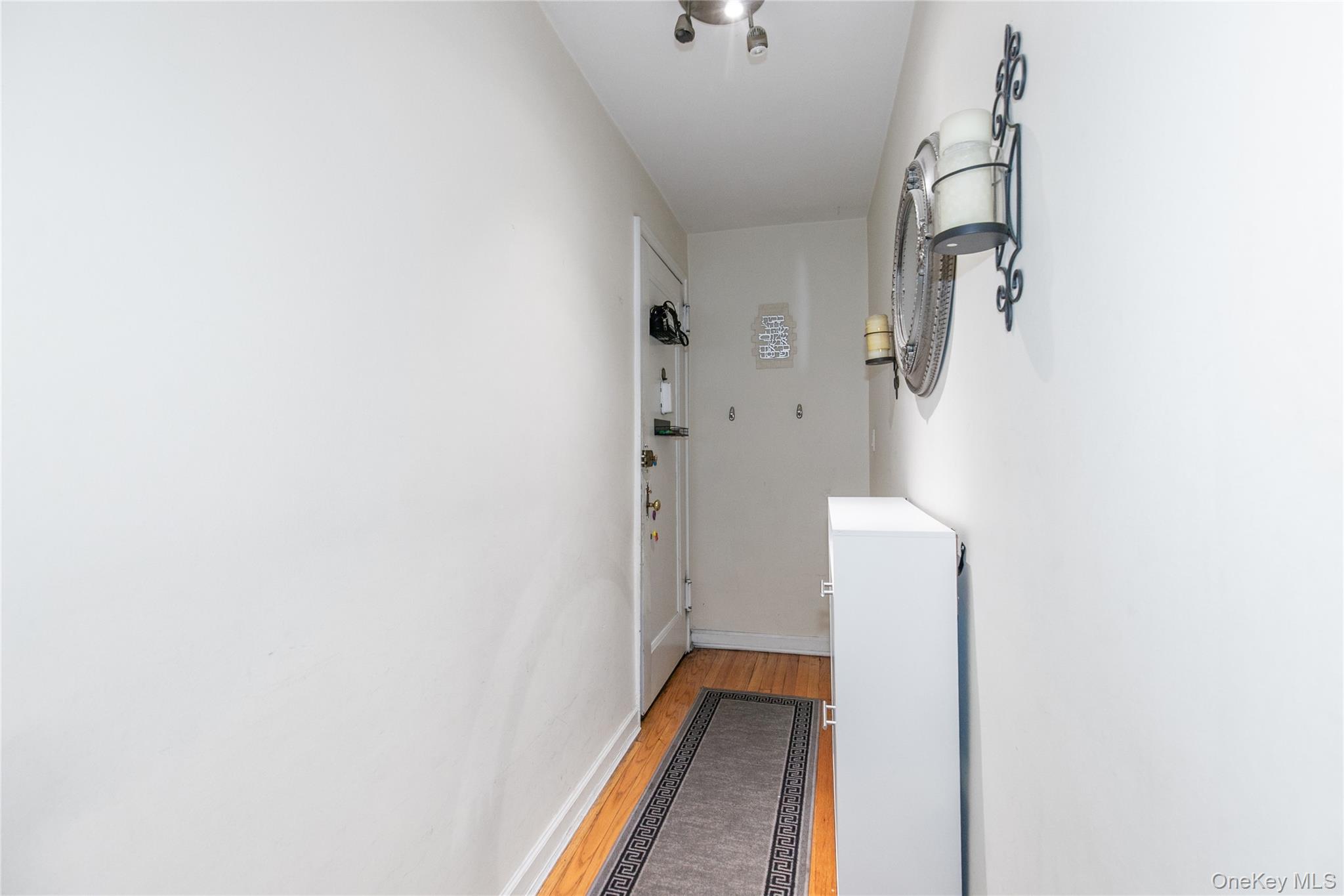 4th image of 15 Beach Rd #3-A, North Hempstead, NY 11023 | MLS# 1037544